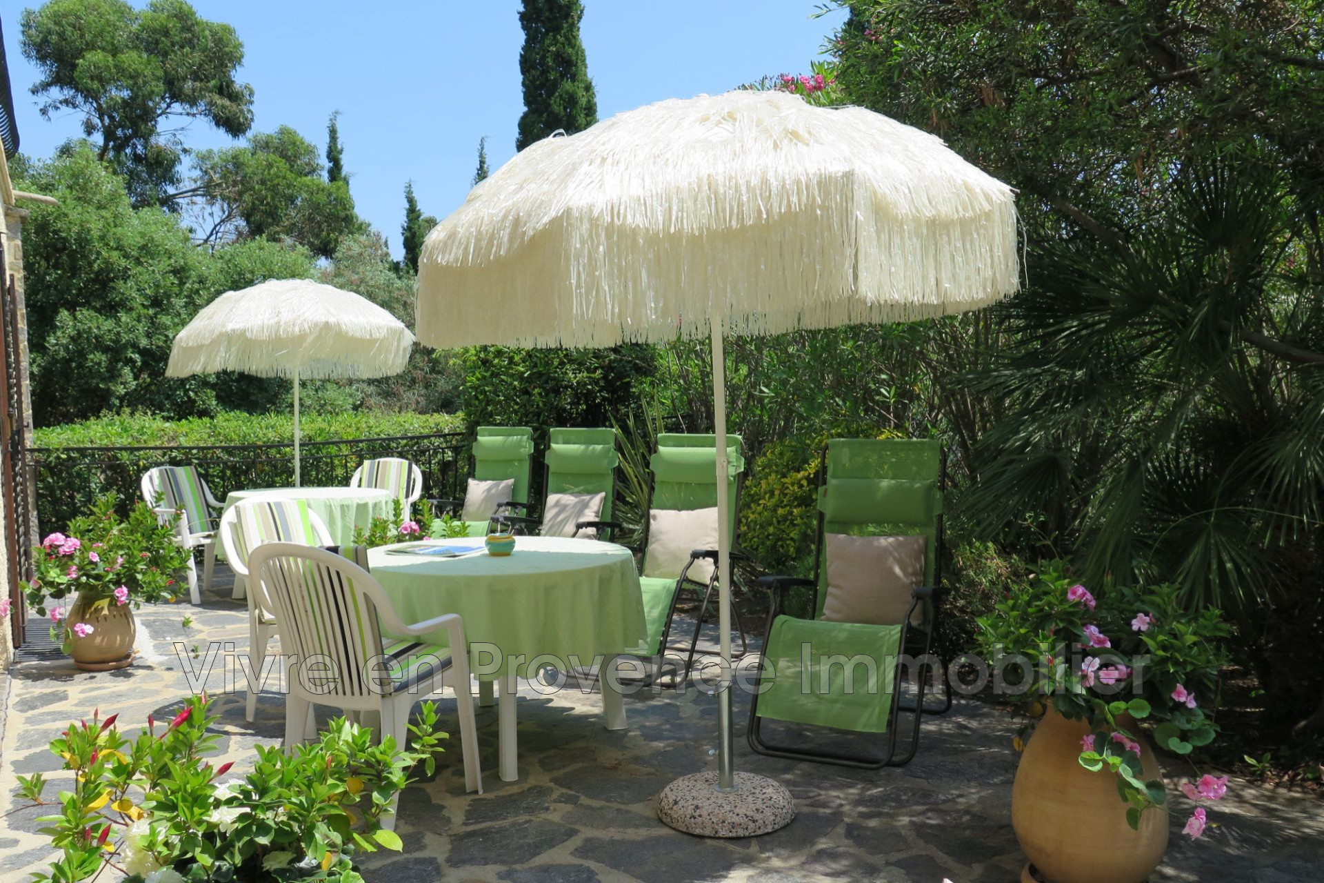 CAVALAIRE-SUR-MER · GOLFE DE SAINT-TROPEZ Hôtel Cap Soleil — u