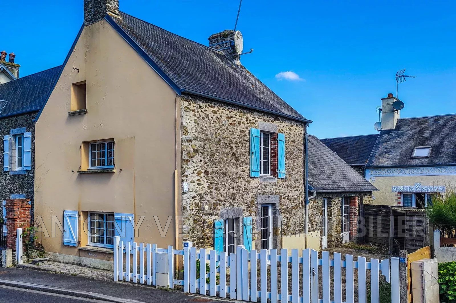 Agence immobilière de AVI Agon Coutainville - Vesque Immobilier