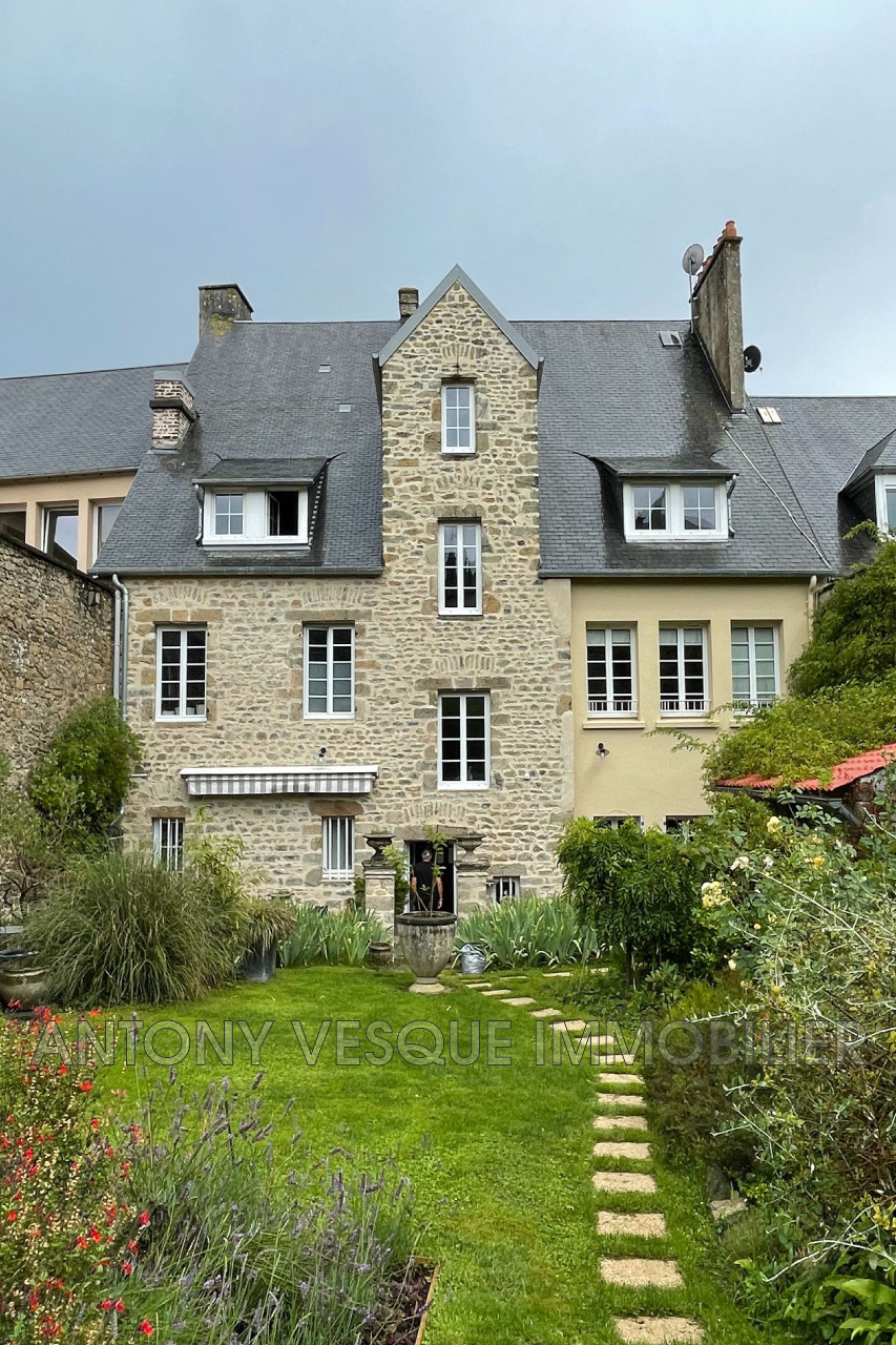 Agence immobilière de AVI Agon Coutainville - Vesque Immobilier