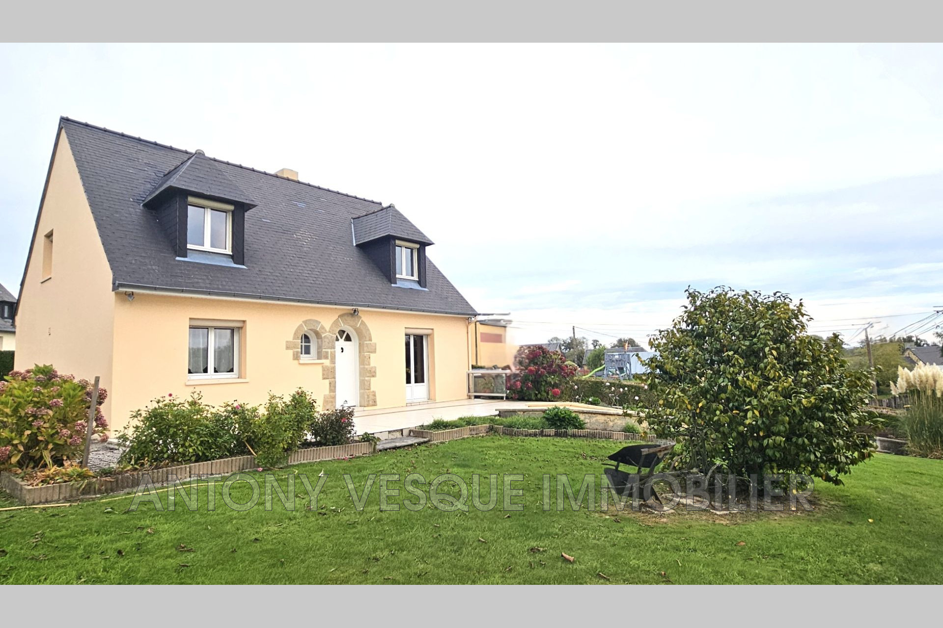 Agence immobilière de AVI Agon Coutainville - Vesque Immobilier