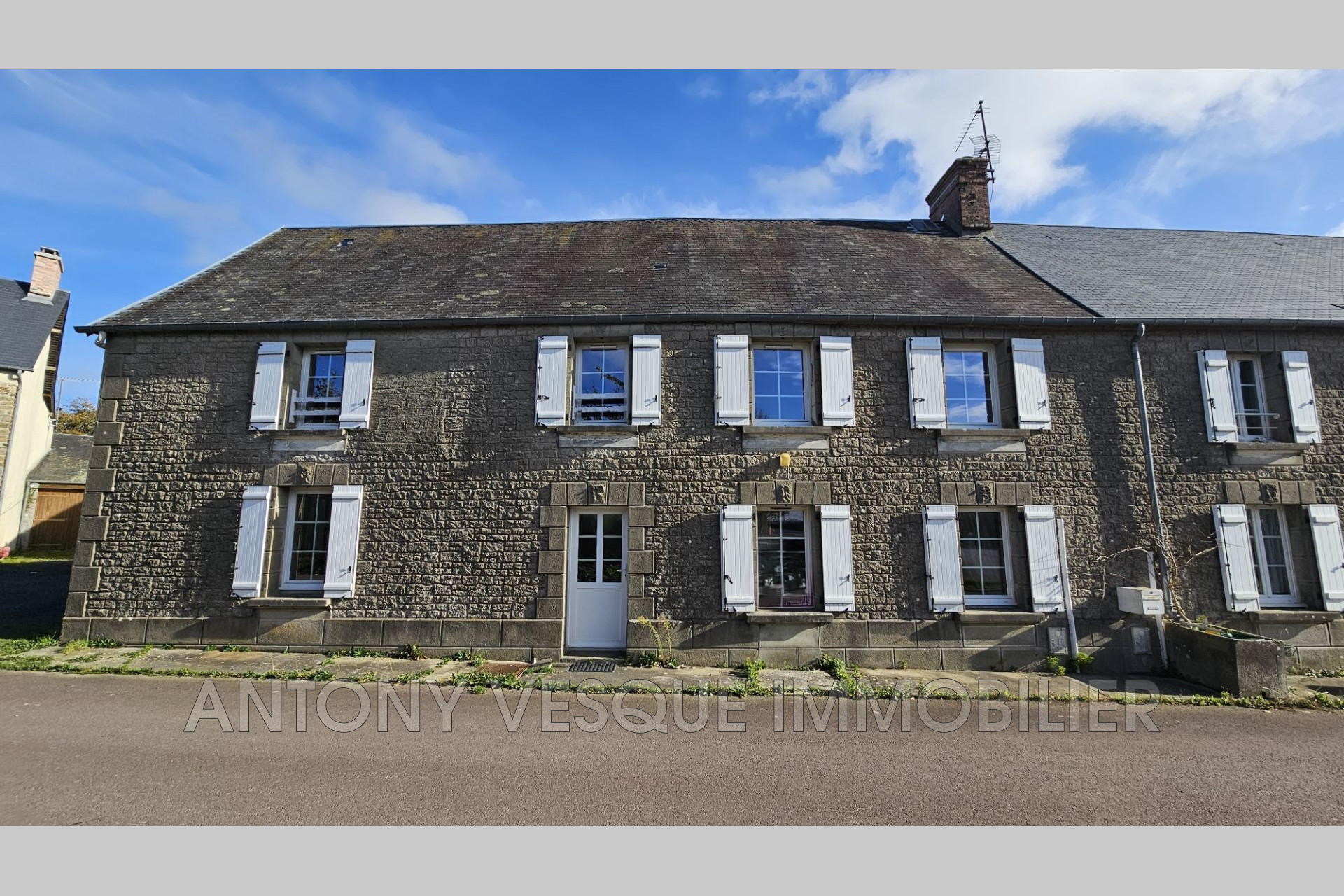 Agence immobilière de AVI Agon Coutainville - Vesque Immobilier