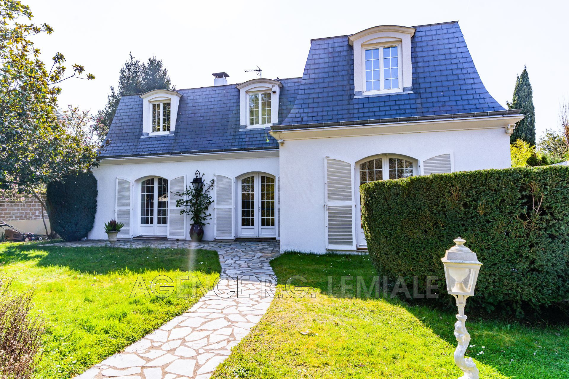Agence immobilière de AGENCE R.G. LEMIALE