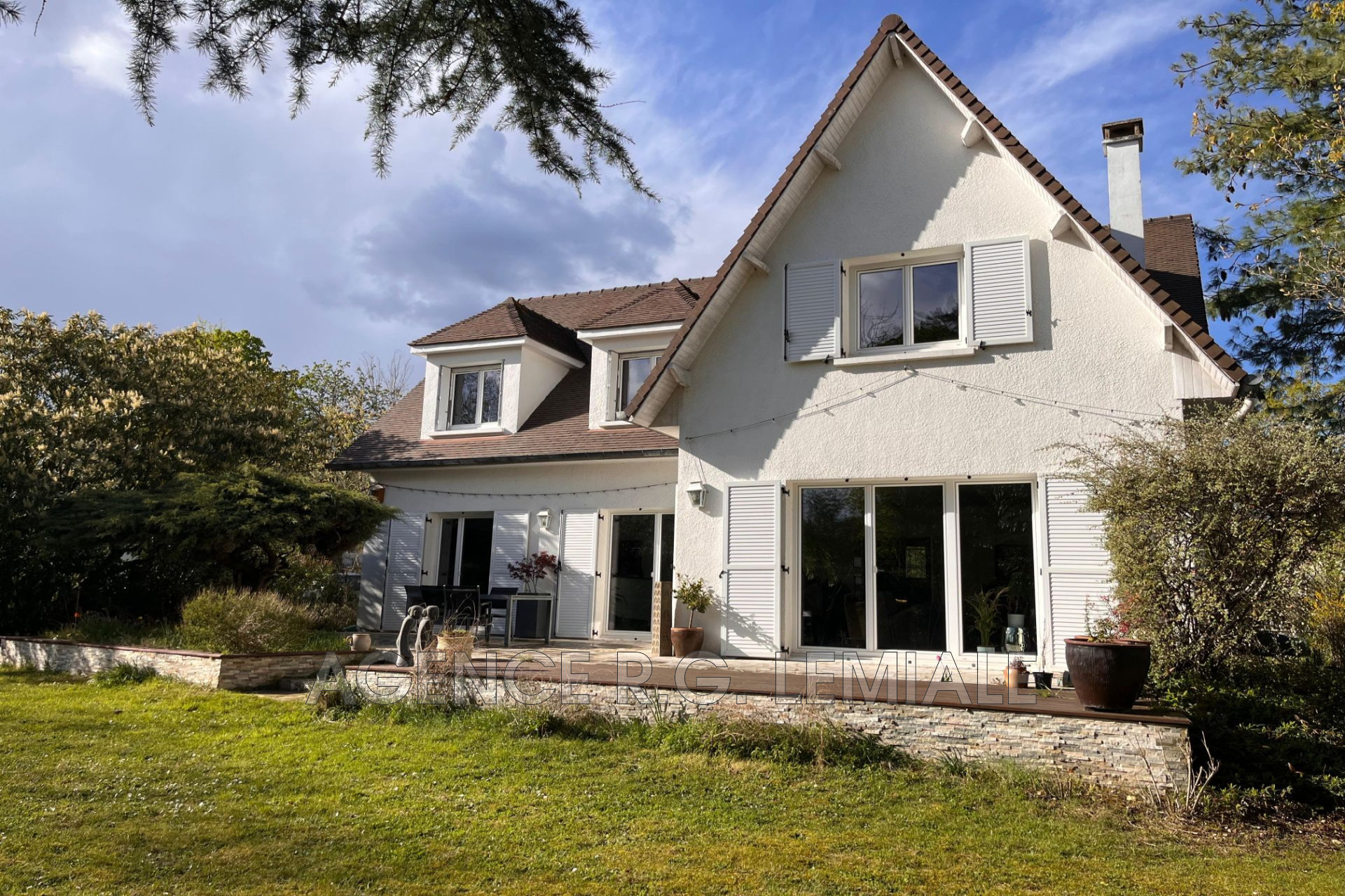 Agence immobilière de AGENCE R.G. LEMIALE