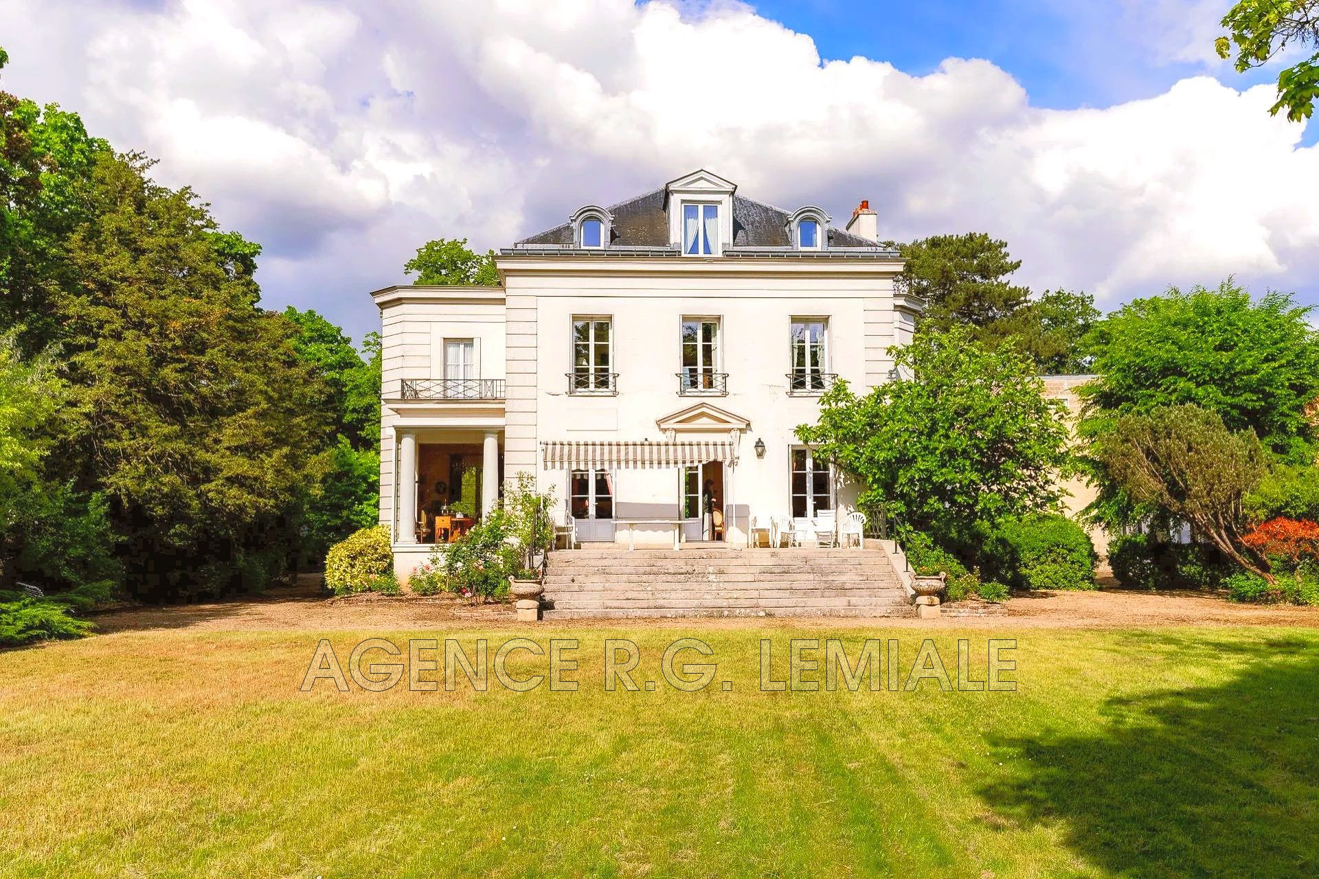 Agence immobilière de AGENCE R.G. LEMIALE