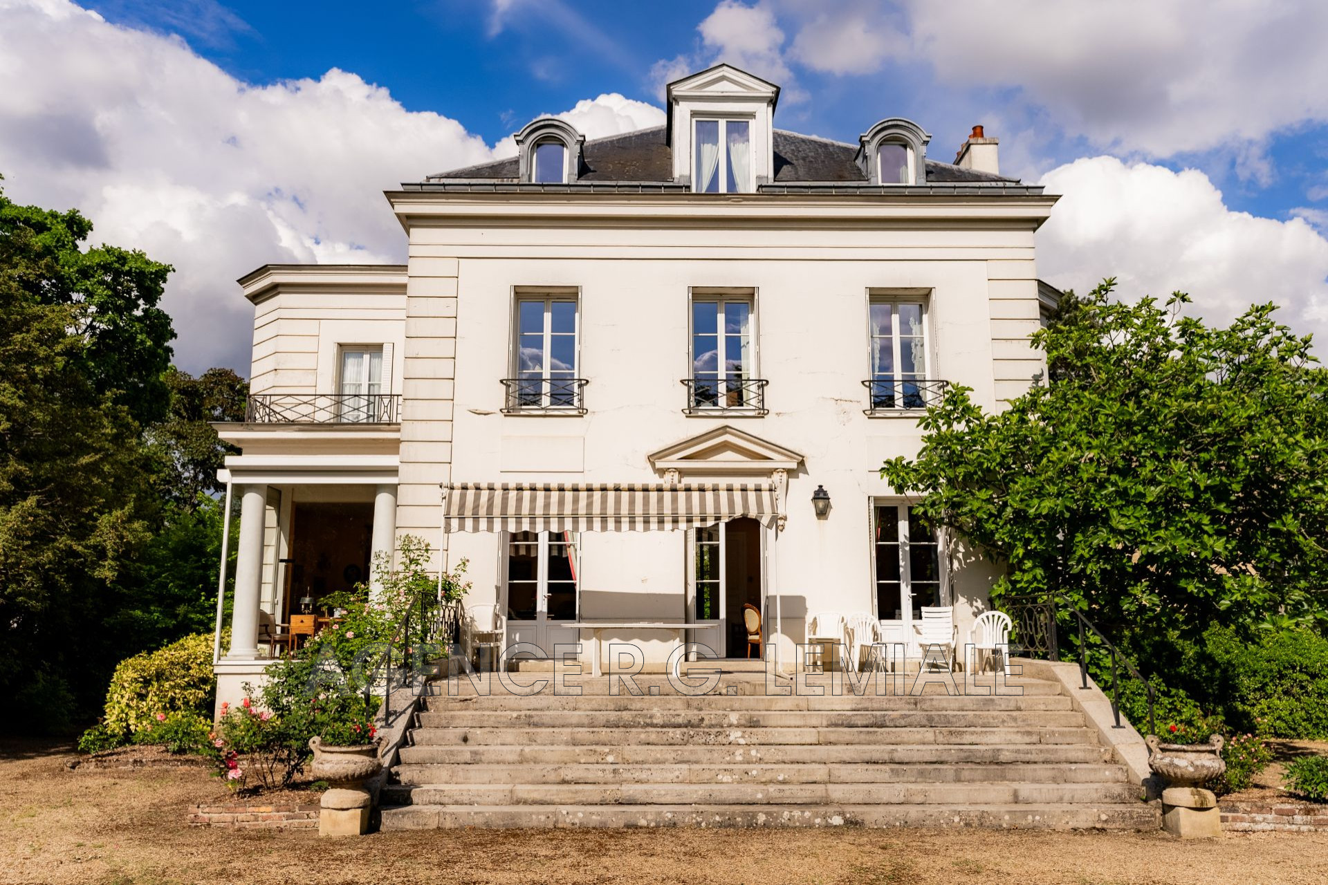 Agence immobilière de AGENCE R.G. LEMIALE