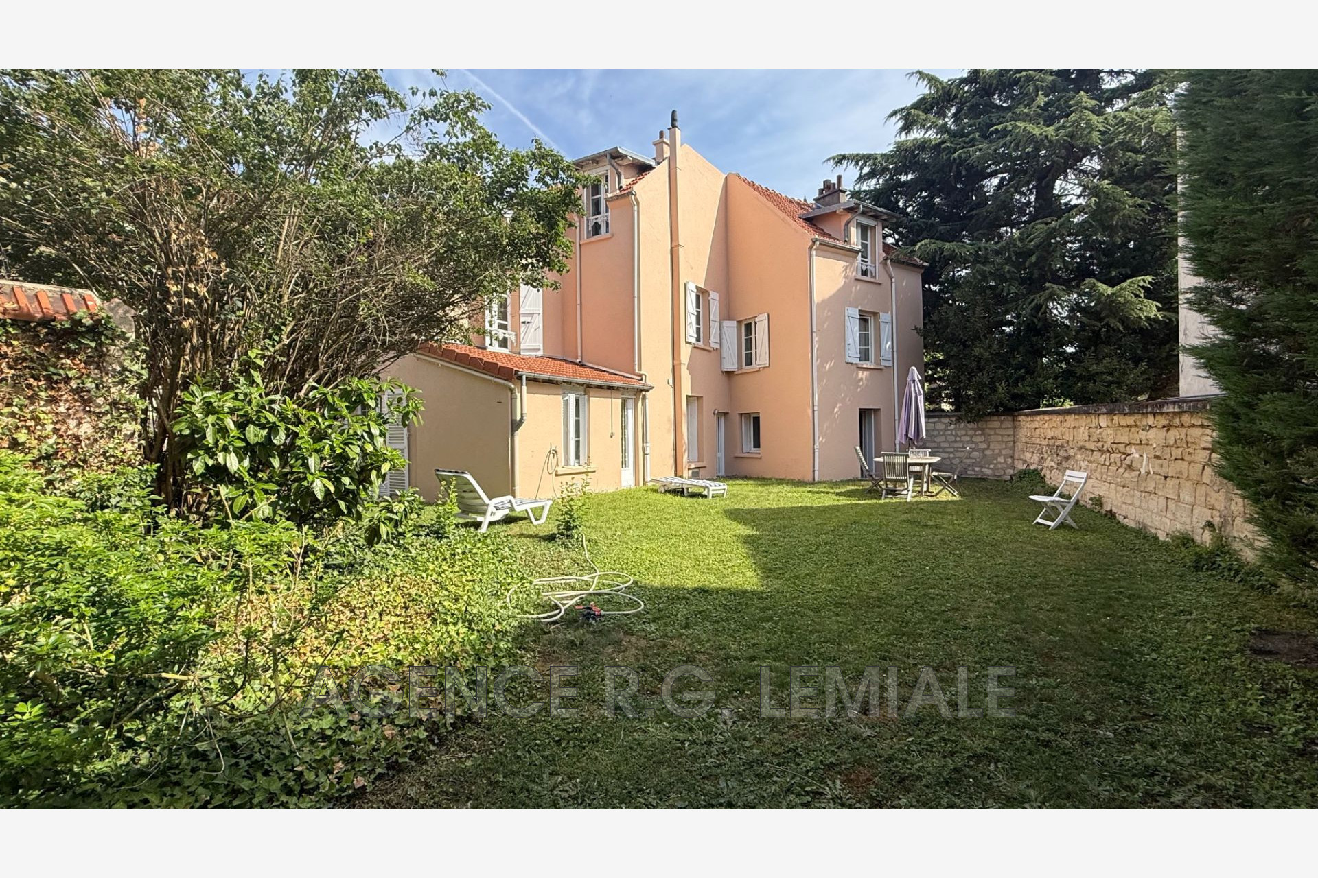 Agence immobilière de AGENCE R.G. LEMIALE