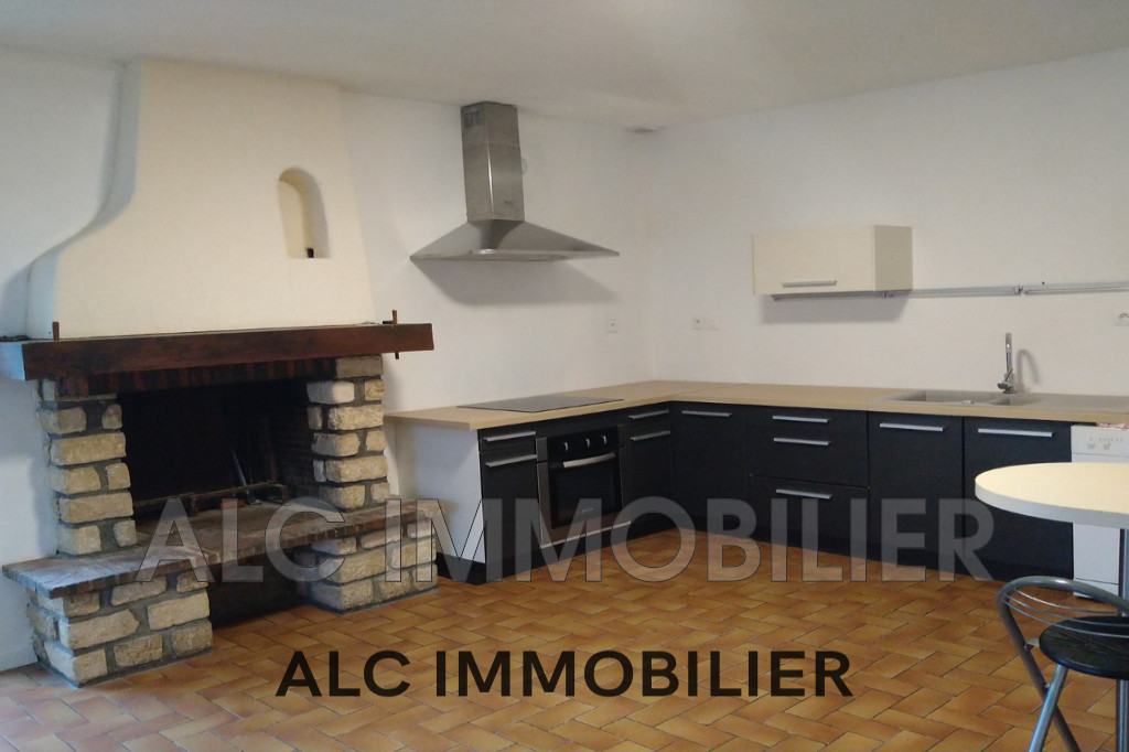MAISON DE 103.74 m²