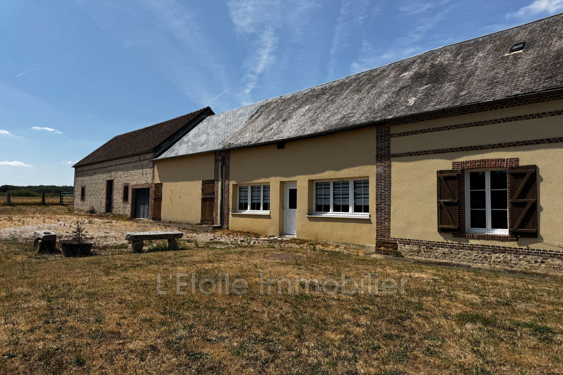 Propriété sur 8ha dans Le Perche