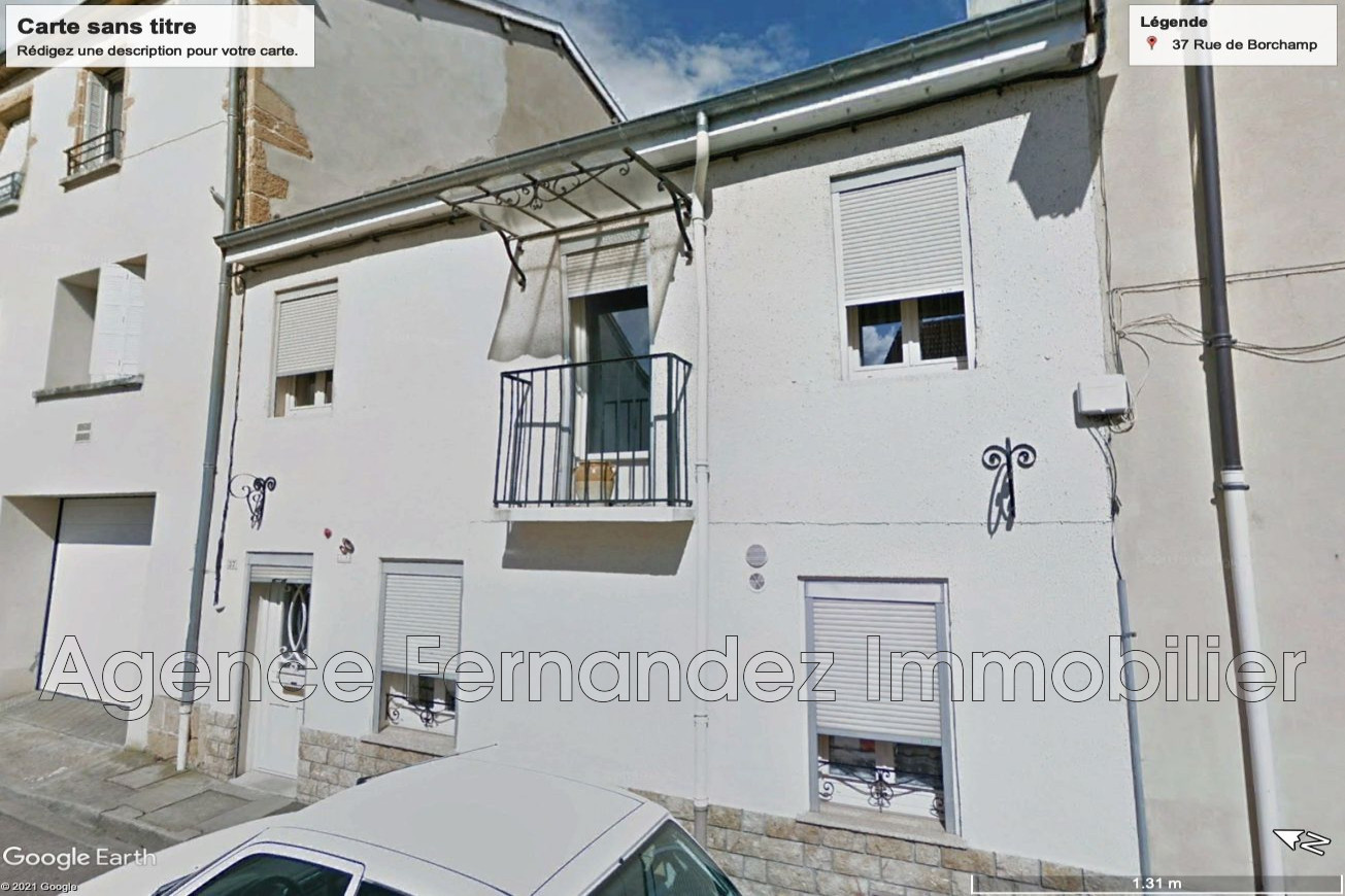 Maison 120 m2 hab, proche centre ville et commerces.Bon état g