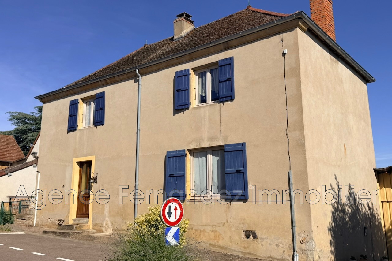 Maison brionnaise de village à rénover, 127 m2 habitables