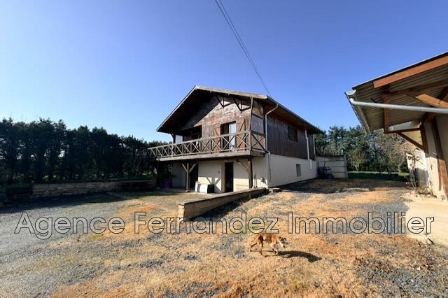 Maison en bon état, 120 m2 habitables. Belle vue.