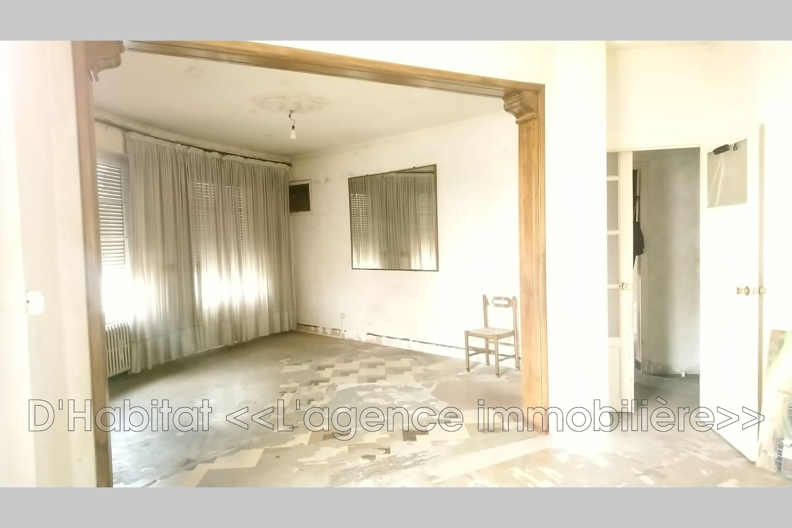 Agence immobilière de D'Habitat <<L'agence immobilière>>