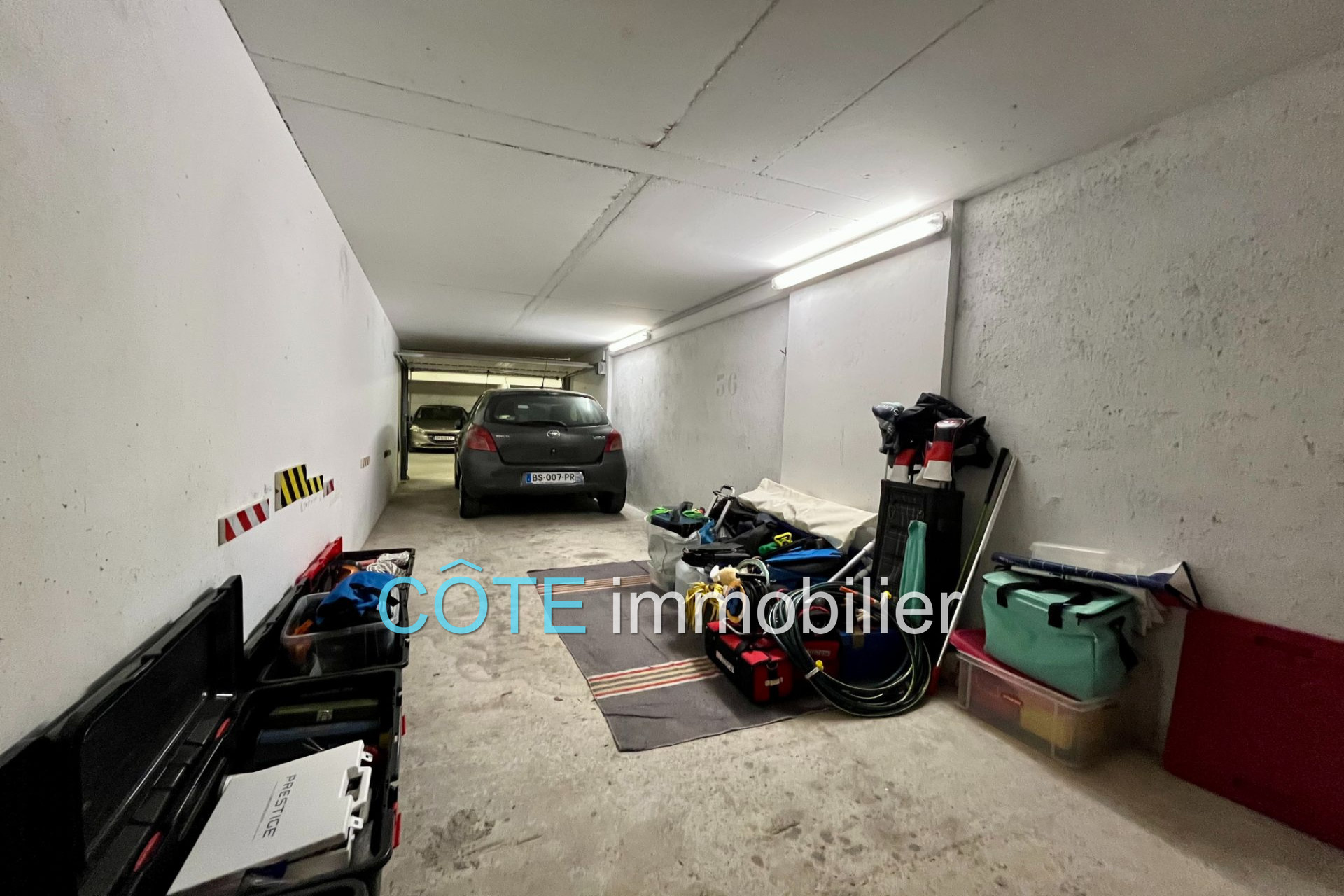 ANTIBES PORT VAUBAN GARAGE DOUBLE 26M²