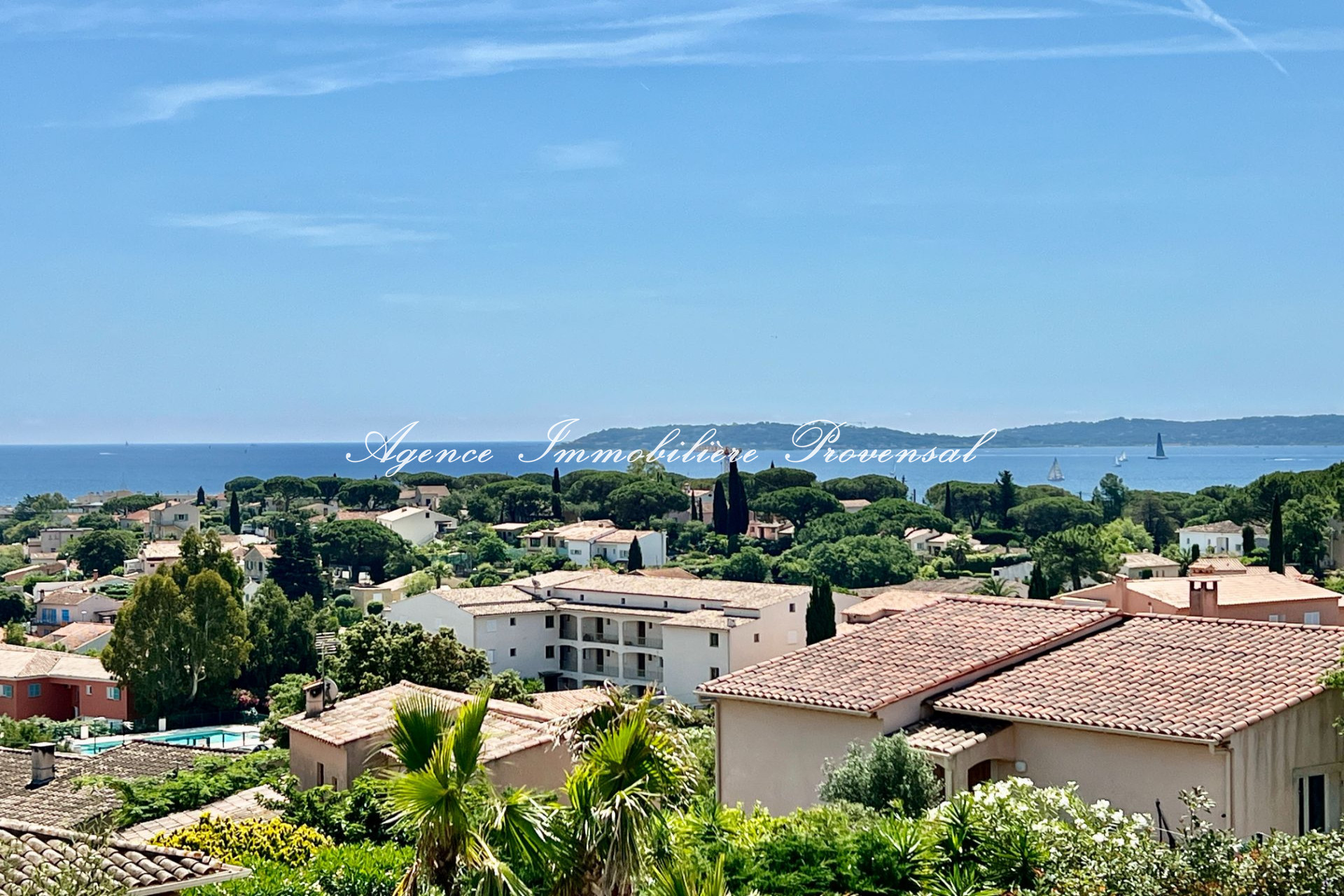 Sainte-Maxime exceptional villa for sale, 6 rooms — photo 2 of 6