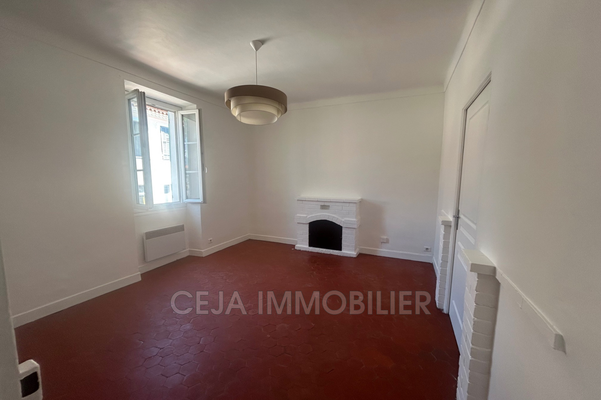 Agence immobilière de Immo 83 LOCAVIA