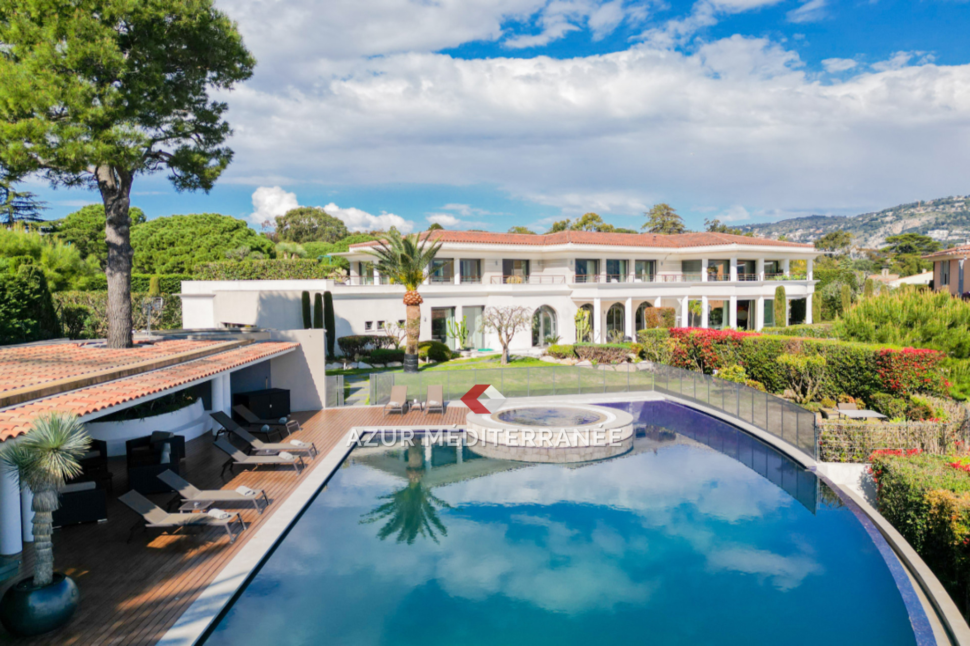 Agence immobilière de Azur Méditerranée