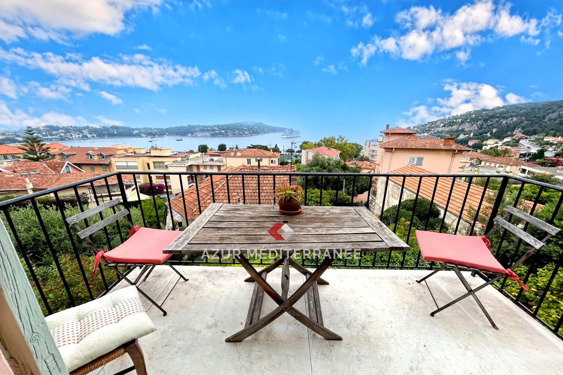 Agence immobilière de Azur Méditerranée
