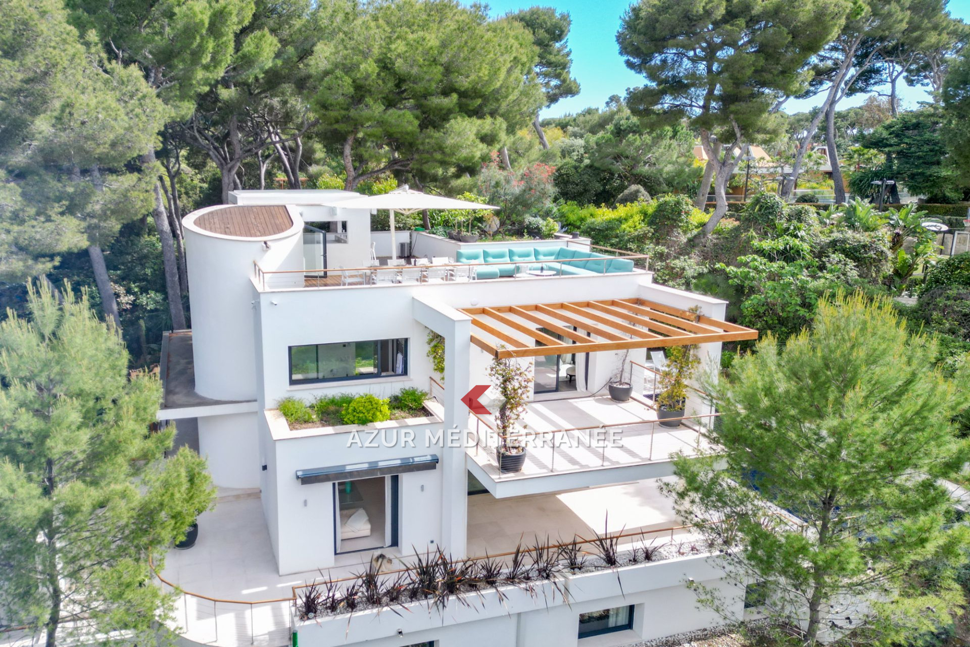 Agence immobilière de Azur Méditerranée