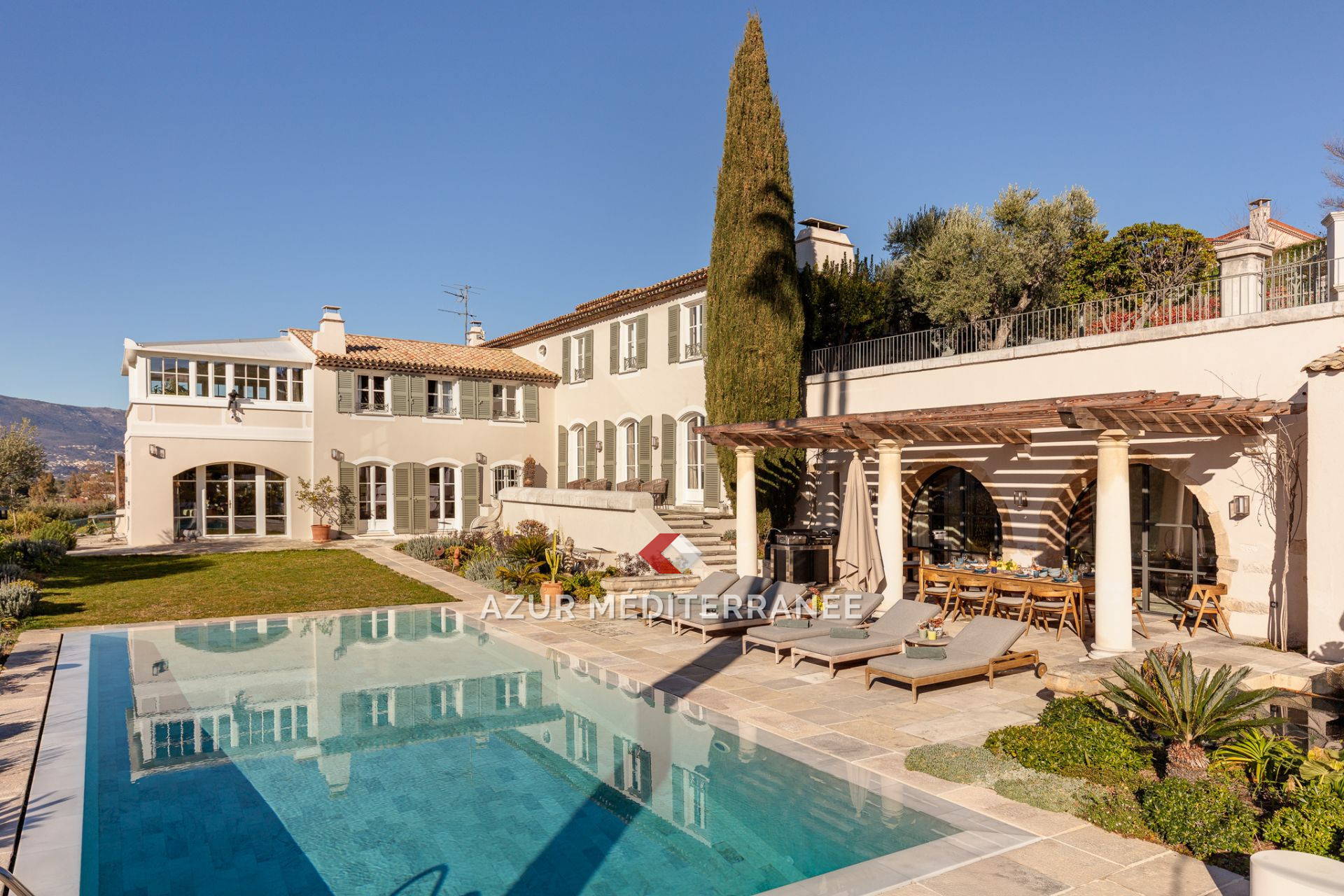 Agence immobilière de Azur Méditerranée