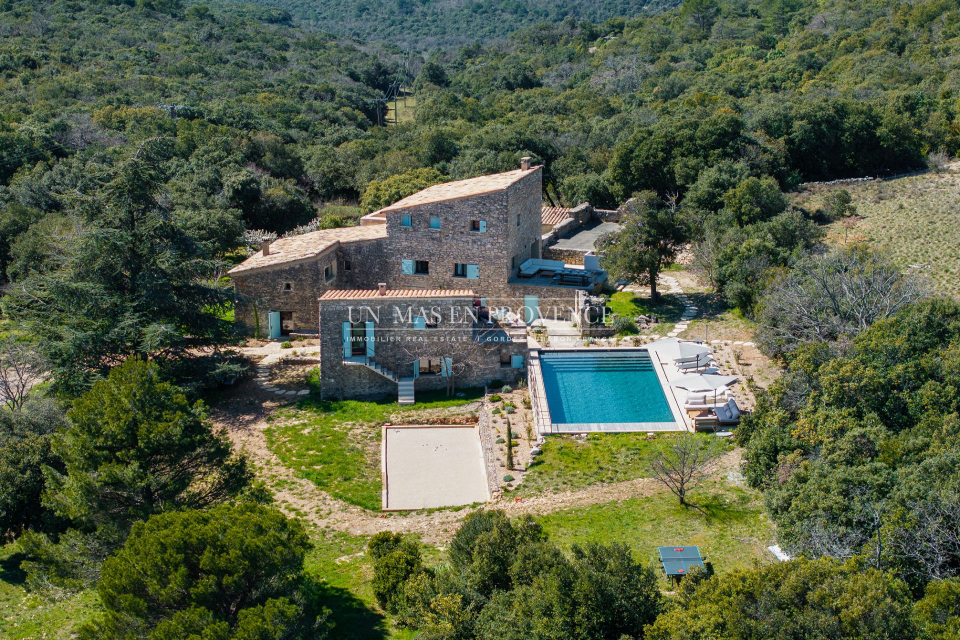 Agence immobilière de UN MAS EN PROVENCE