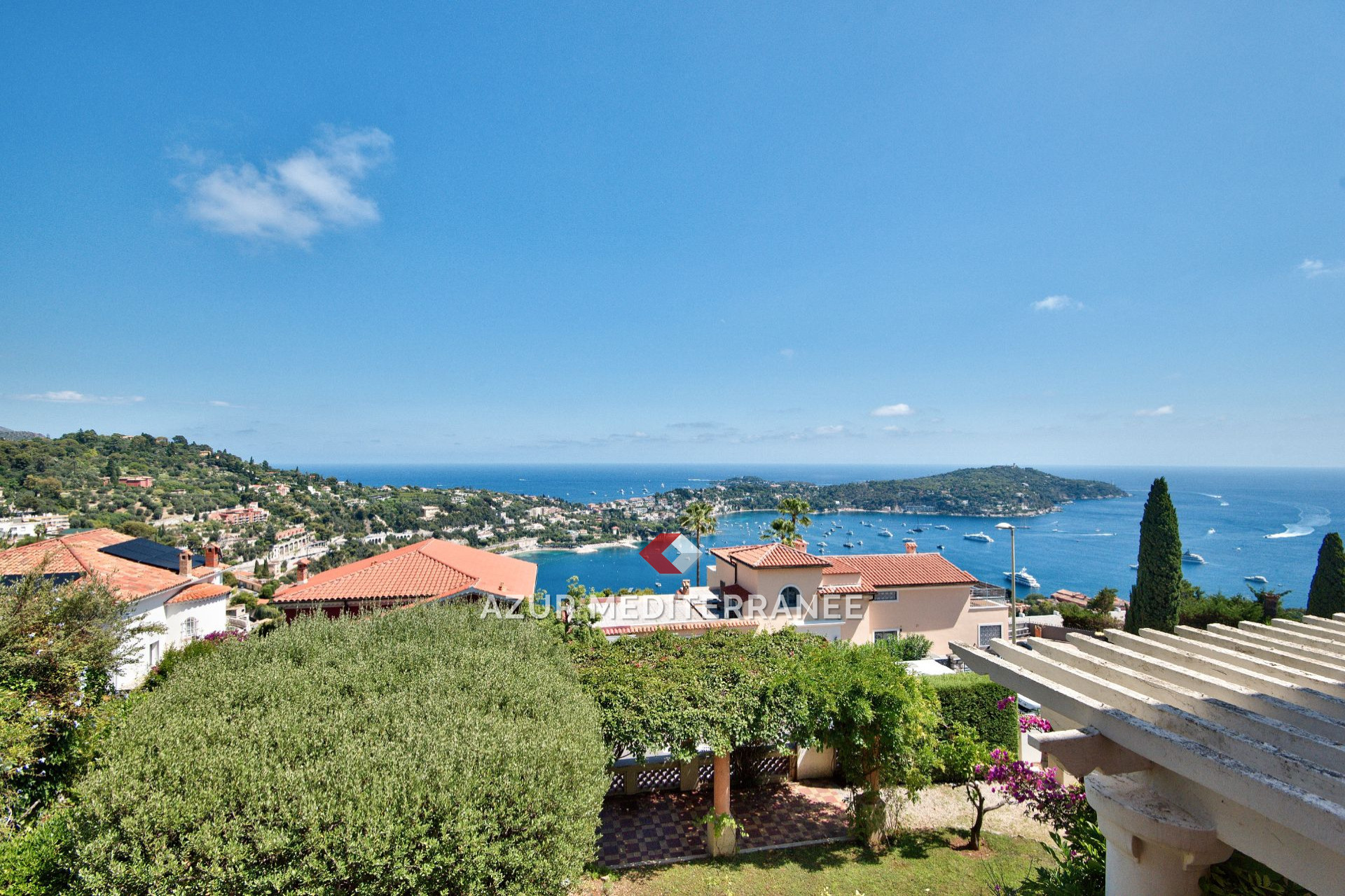 Agence immobilière de Azur Méditerranée