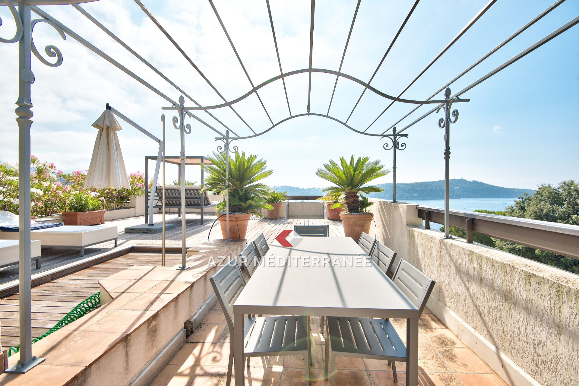 Agence immobilière de Azur Méditerranée