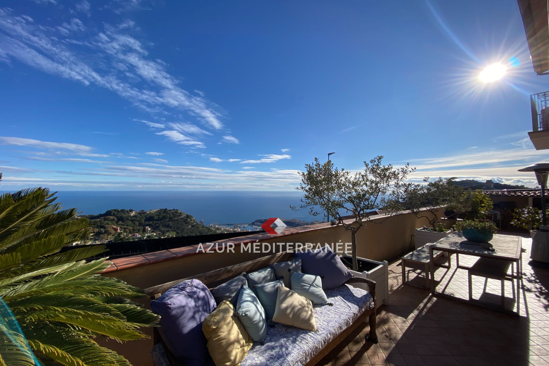 Agence immobilière de Azur Méditerranée