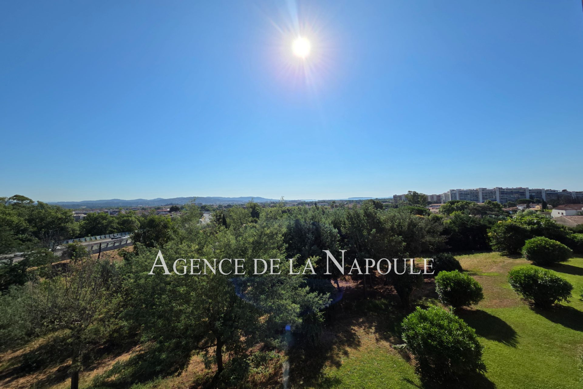 Agence immobilière de Agence de la Napoule