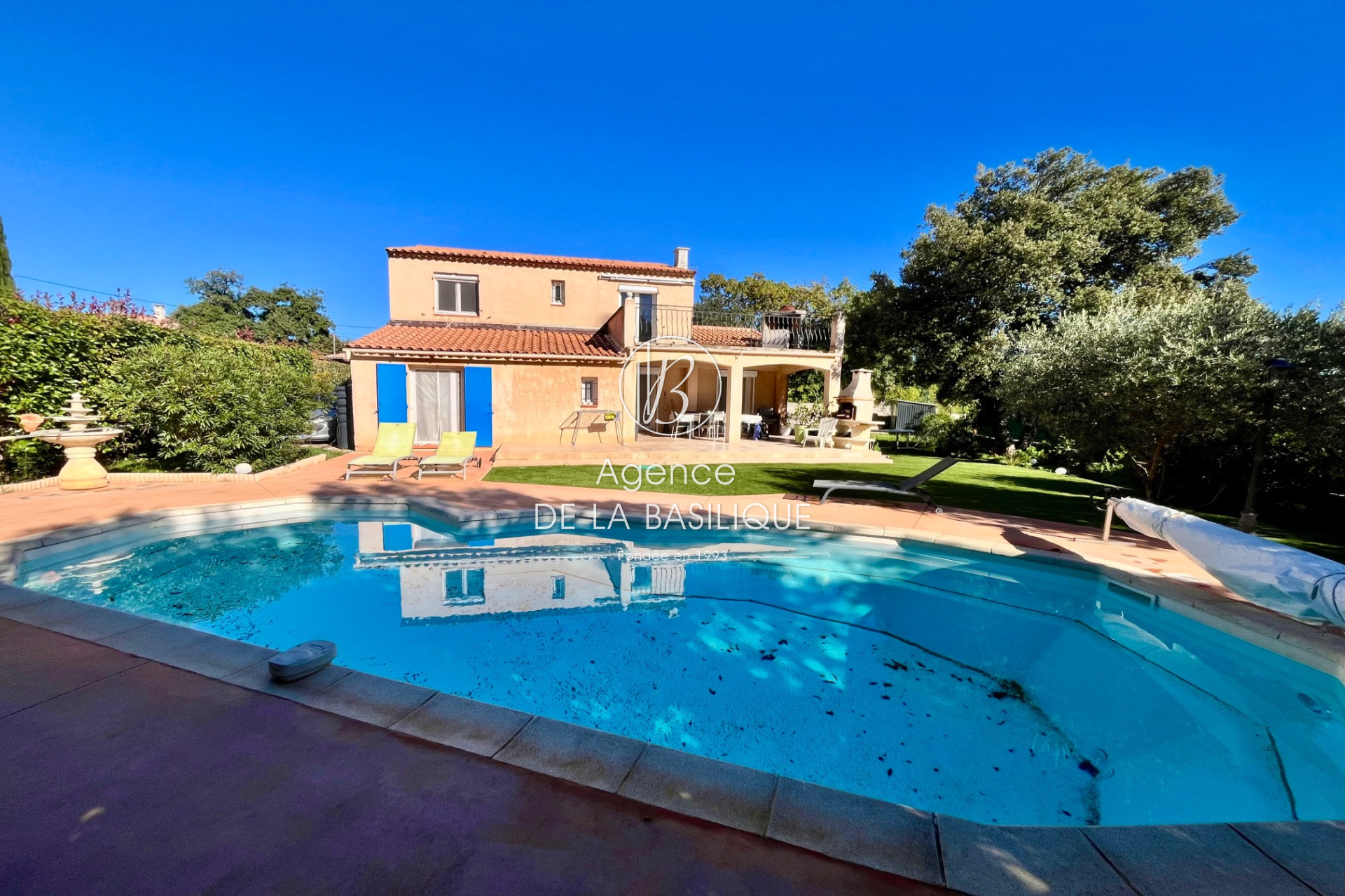 Agence immobilière de Agence de la basilique