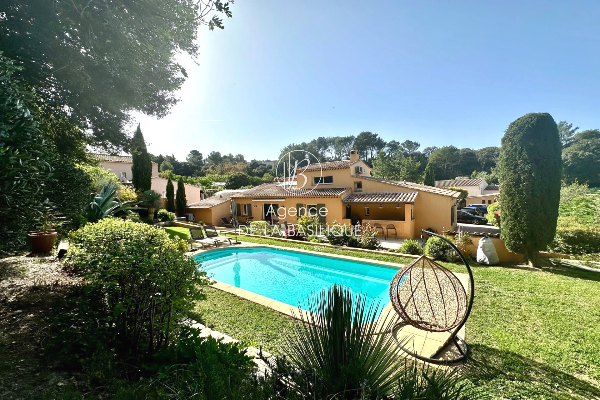 Agence immobilière de Agence de la basilique