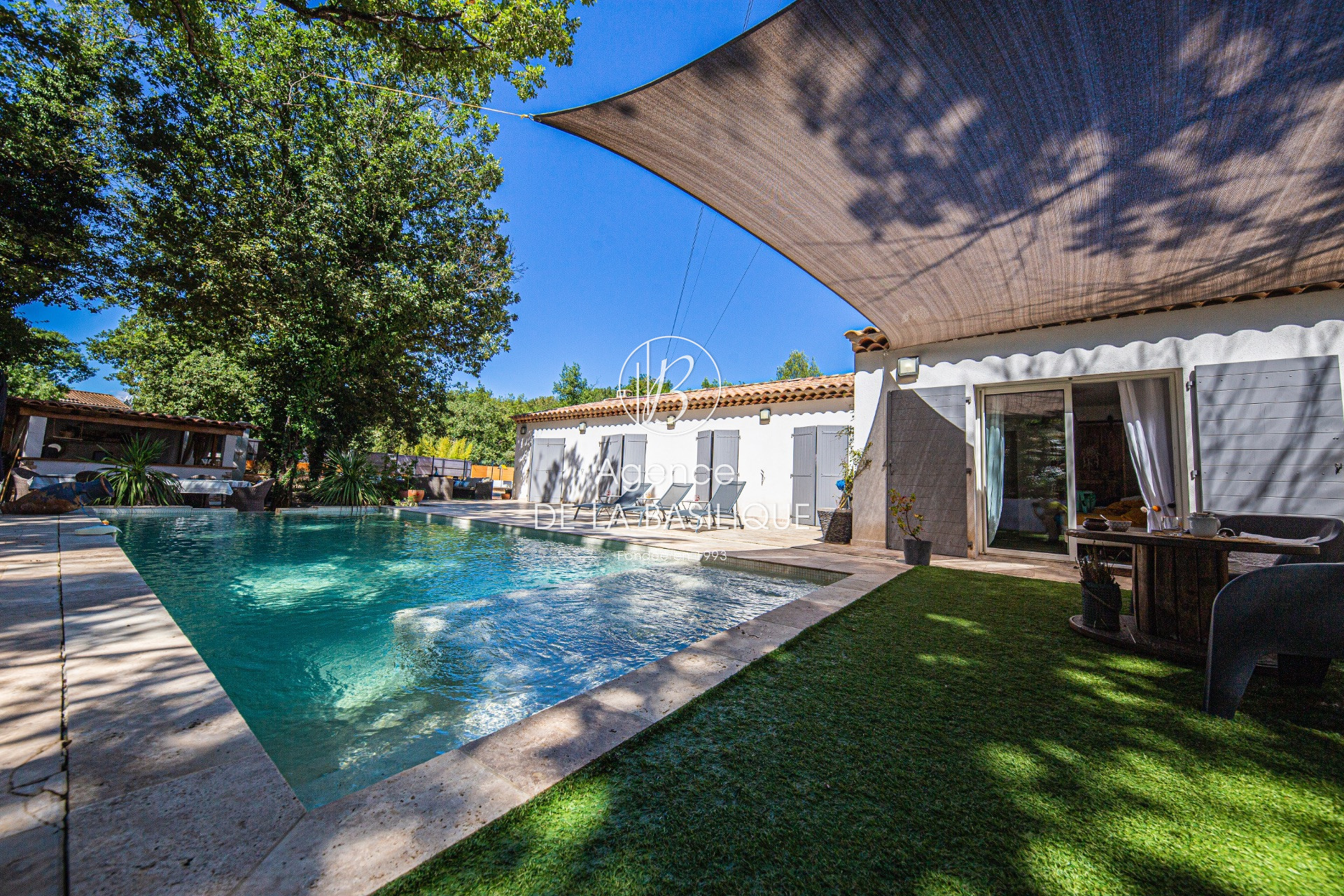 Agence immobilière de Agence de la basilique