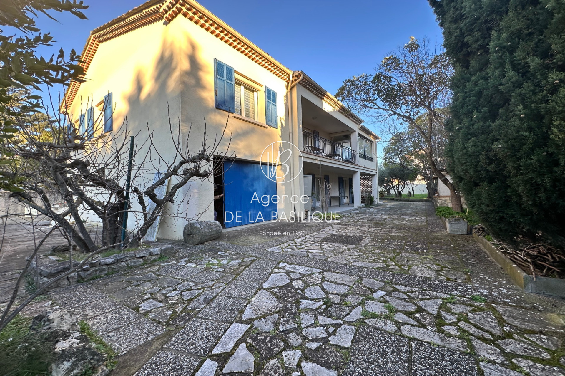 Agence immobilière de Agence de la basilique
