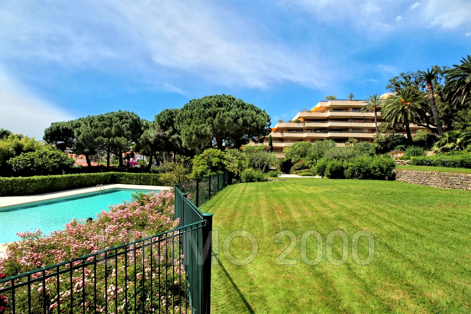 Agence immobilière de L'IMMO 2000