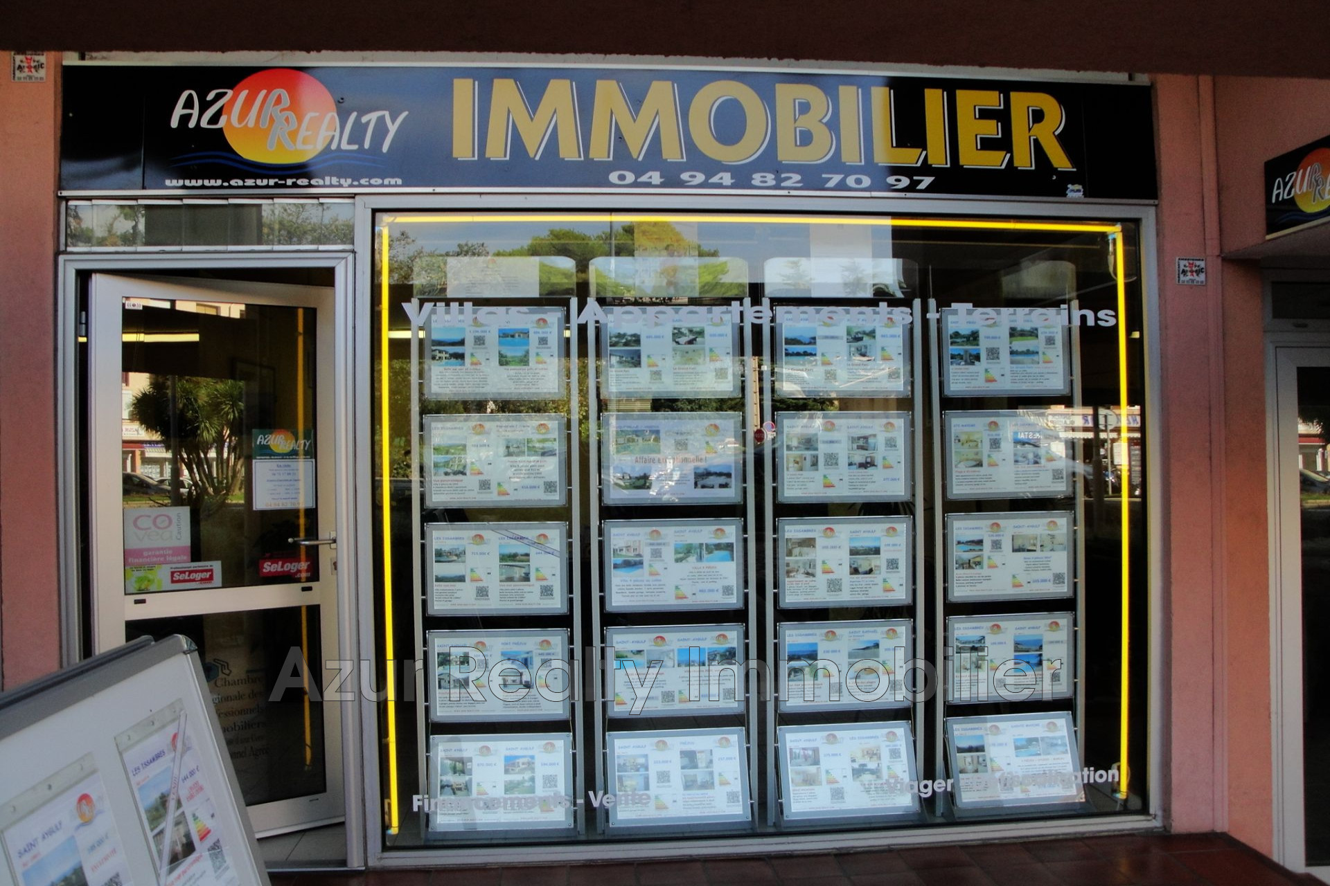 Agence immobilière de Azur Realty