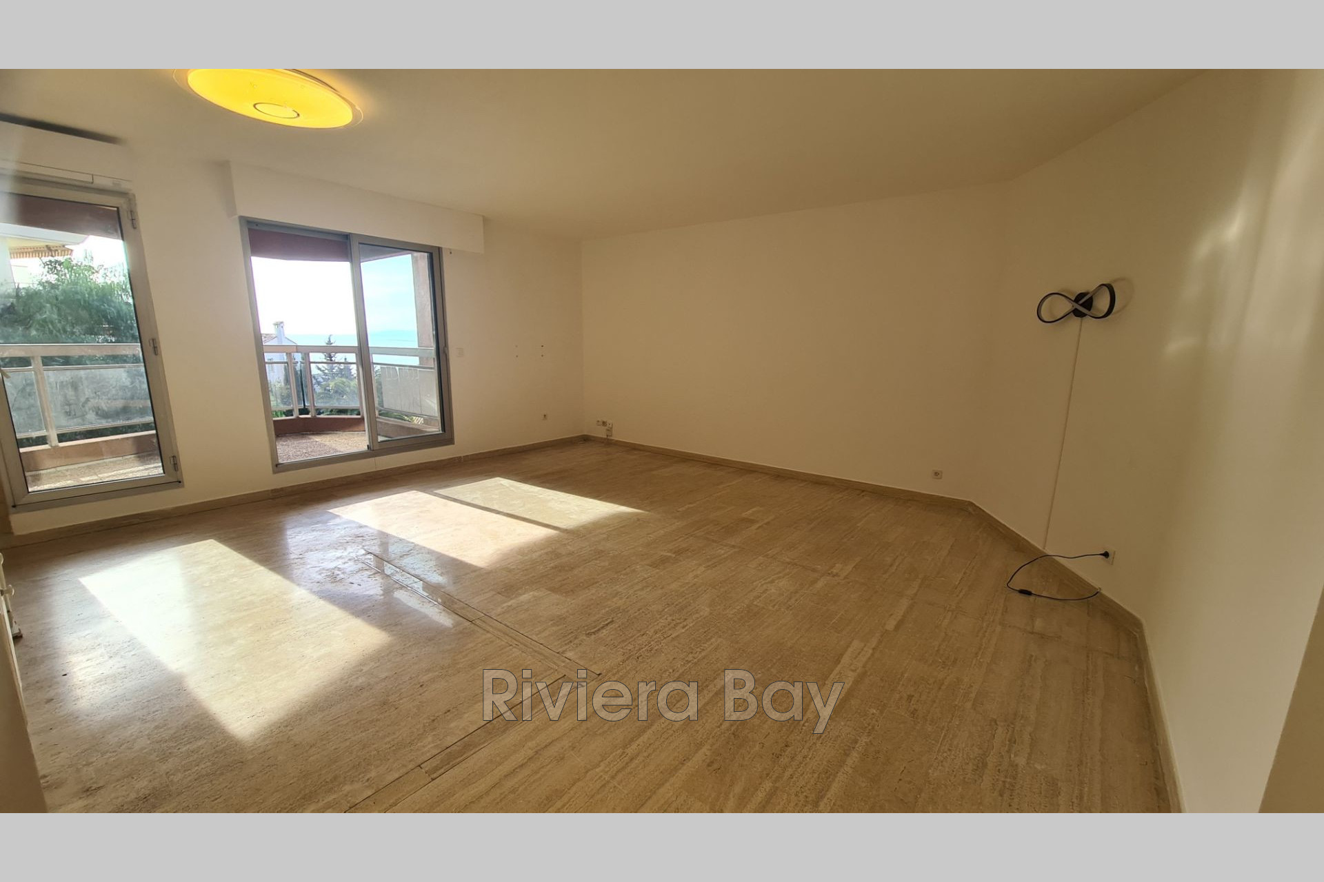 Agence immobilière de Riviera Bay