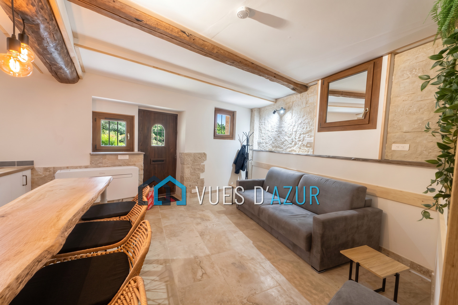 Agence immobilière de VUES D'AZUR