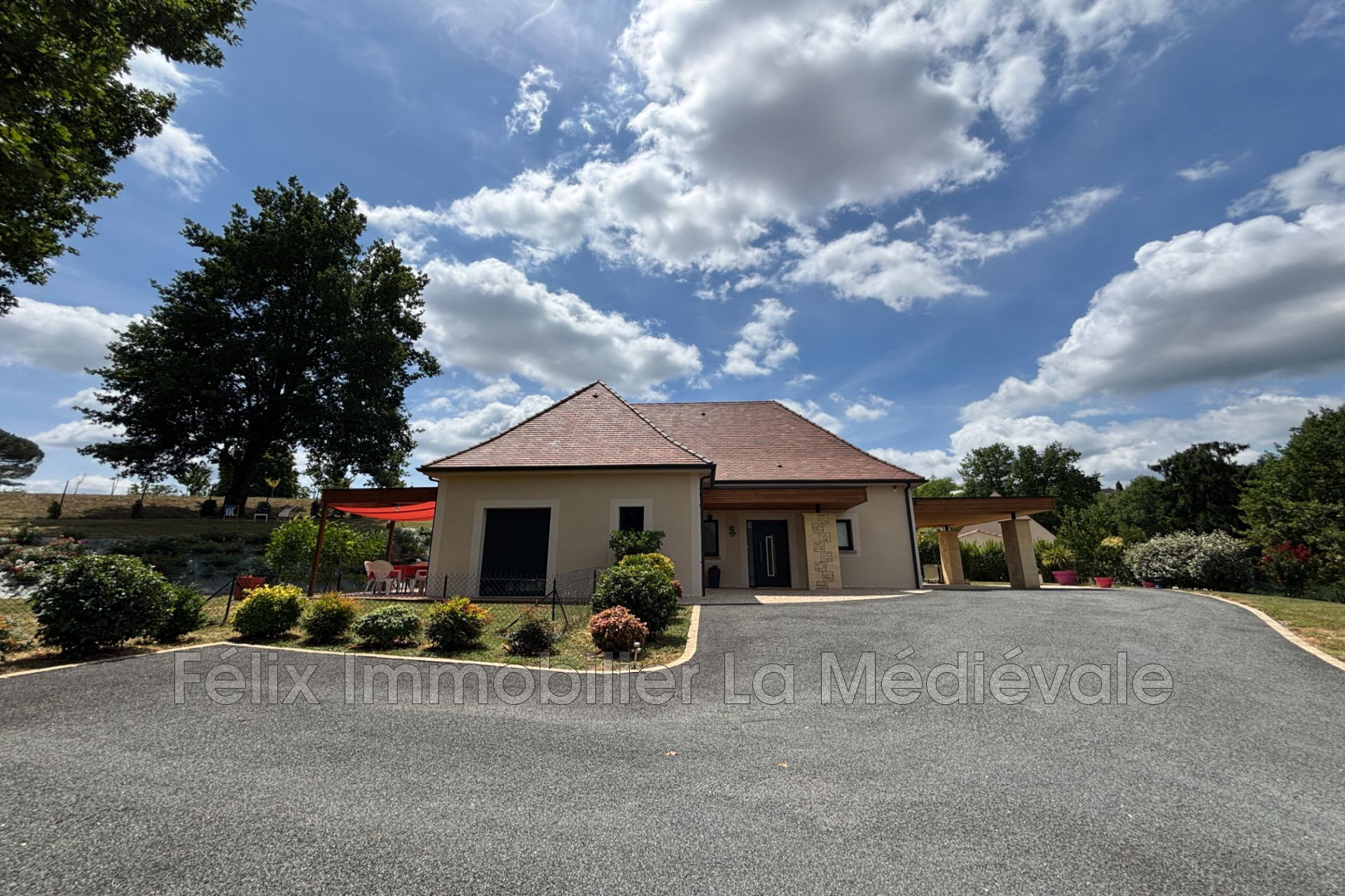 Agence immobilière de Félix Immobilier La Médiévale