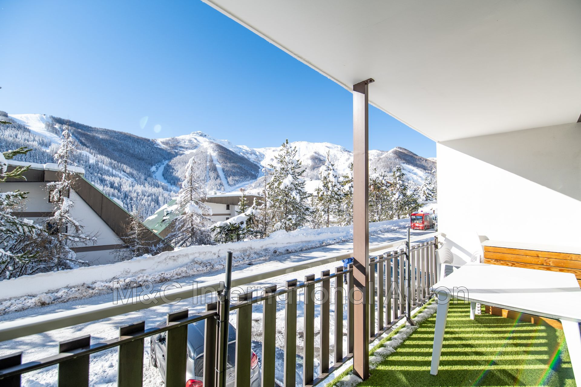Agence immobilière de M&C International Auron