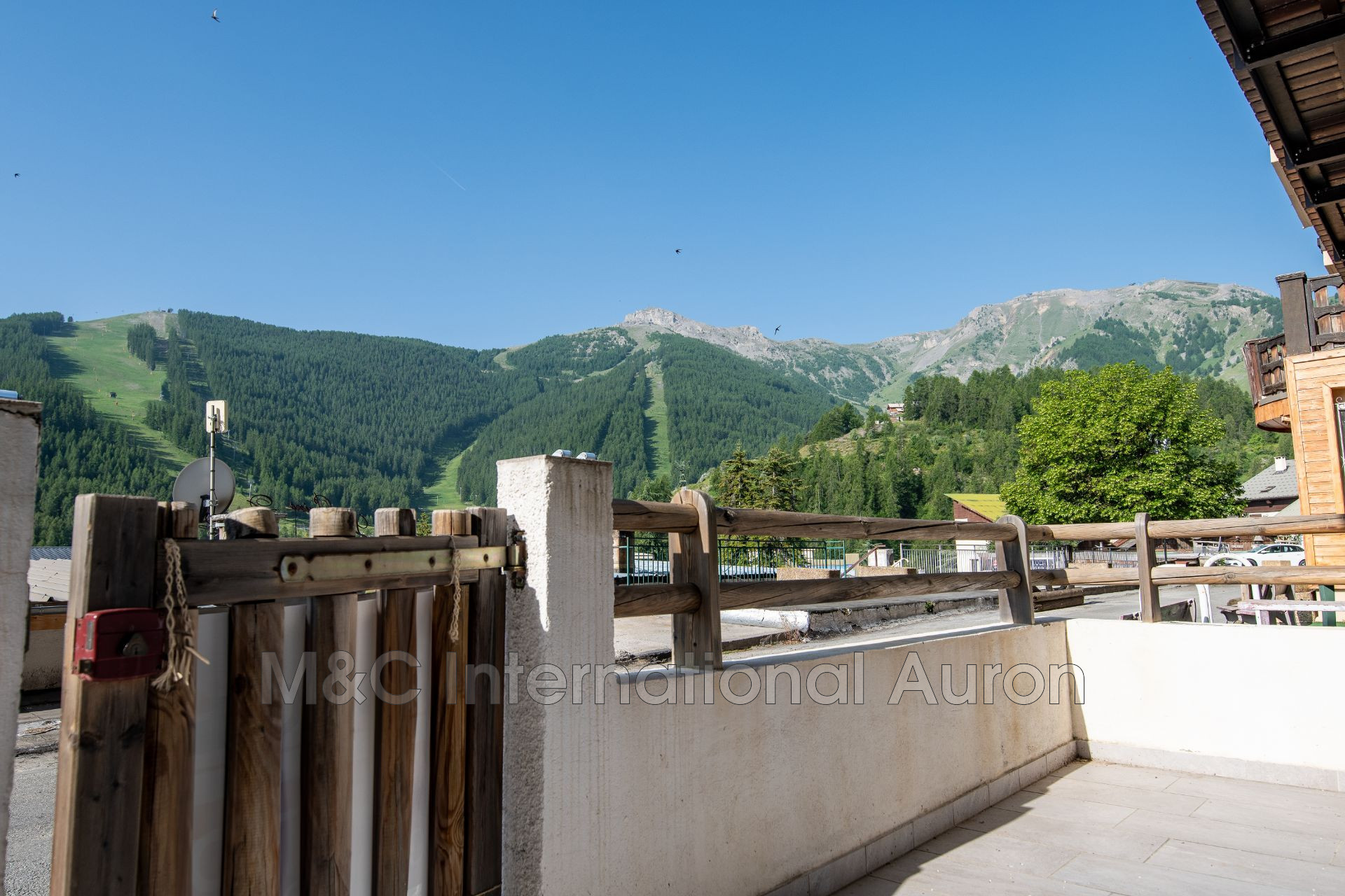 Agence immobilière de M&C International Auron