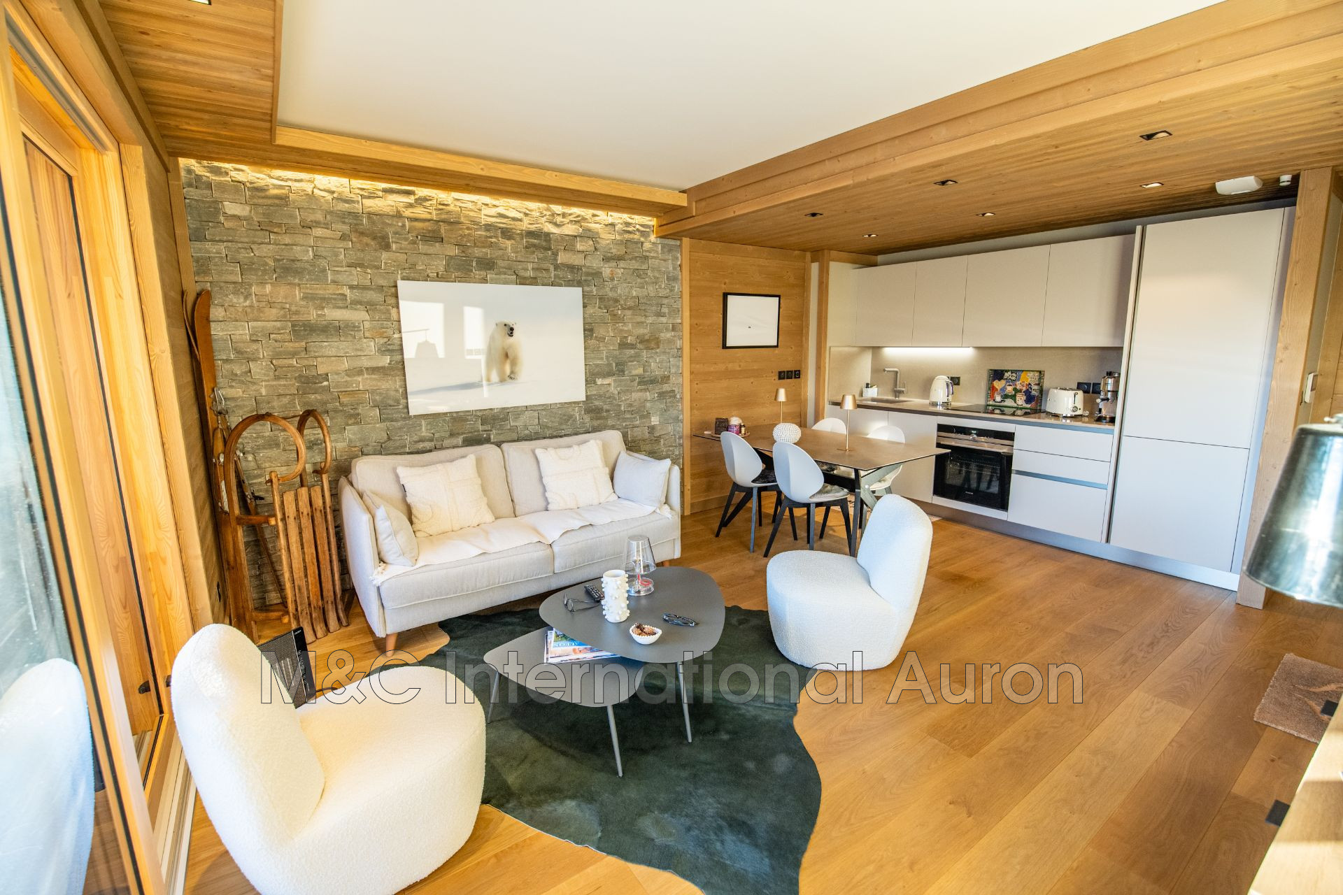 Agence immobilière de M&C International Auron