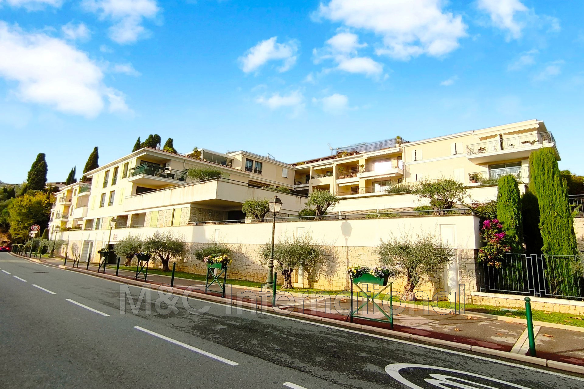 Agence immobilière de M&C International