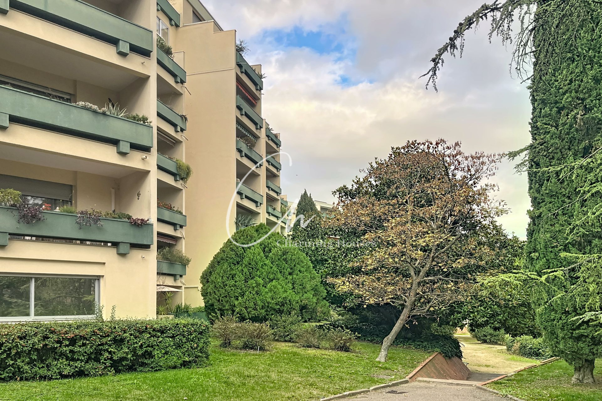Agence immobilière de Charming Houses