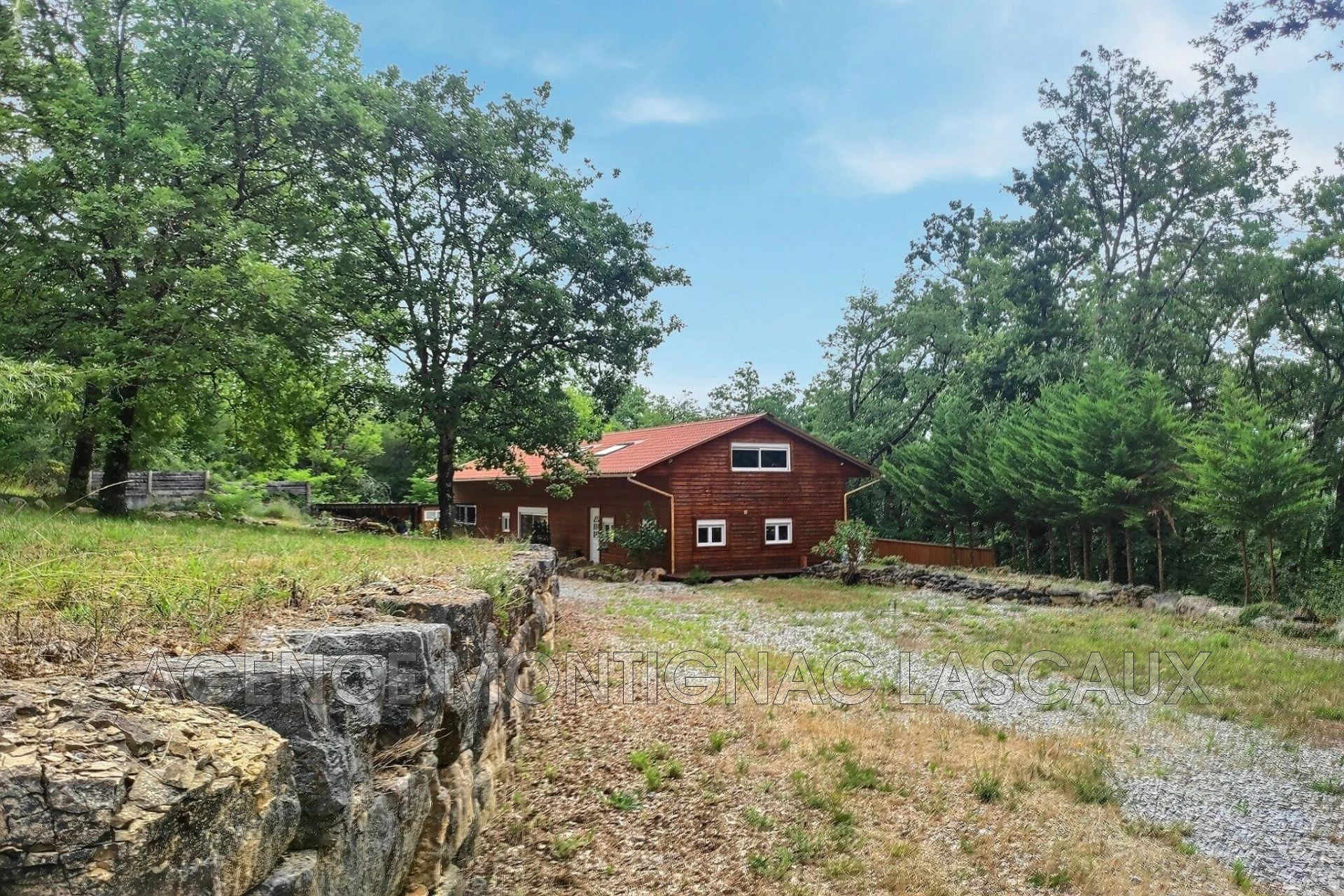 Agence immobilière de AGENCE MONTIGNAC LASCAUX