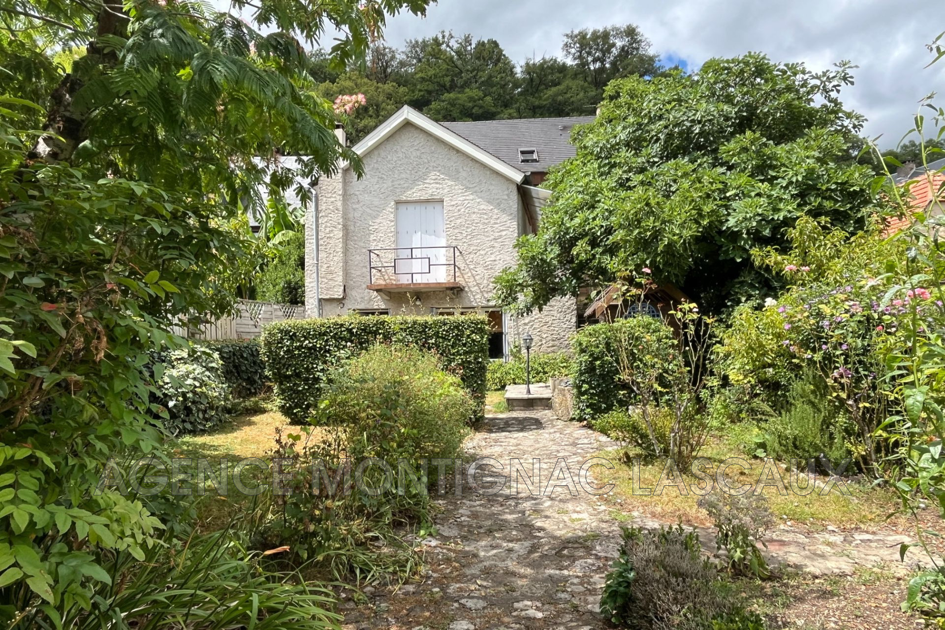 Agence immobilière de AGENCE MONTIGNAC LASCAUX
