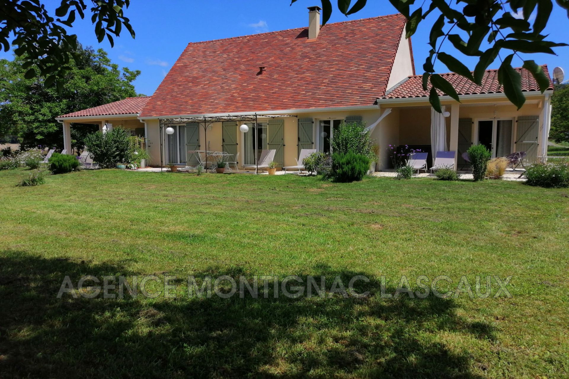 Agence immobilière de AGENCE MONTIGNAC LASCAUX