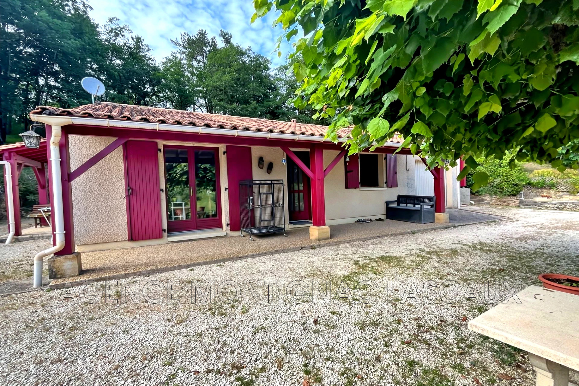 Agence immobilière de AGENCE MONTIGNAC LASCAUX