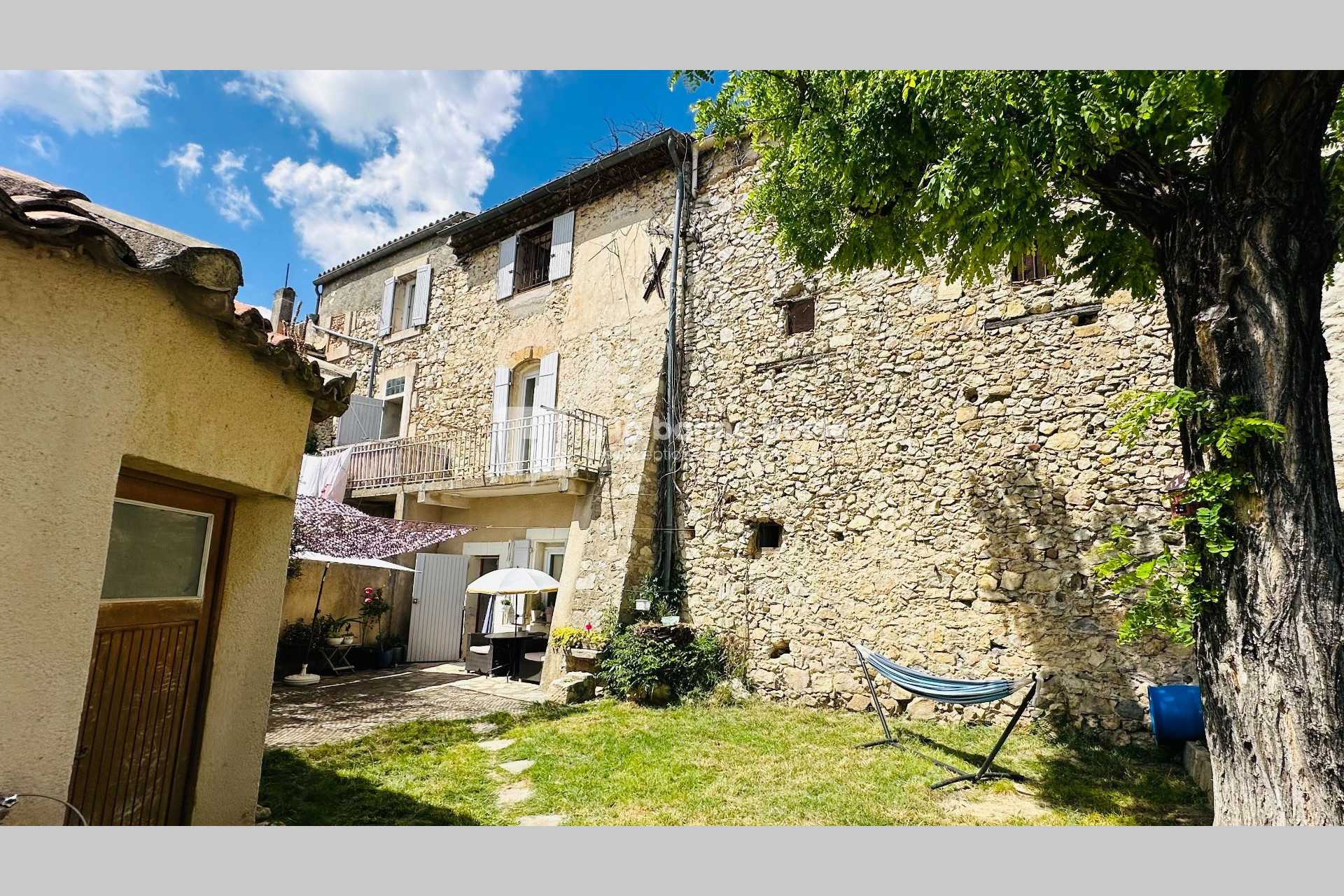 Agence immobilière de à la bonne porte