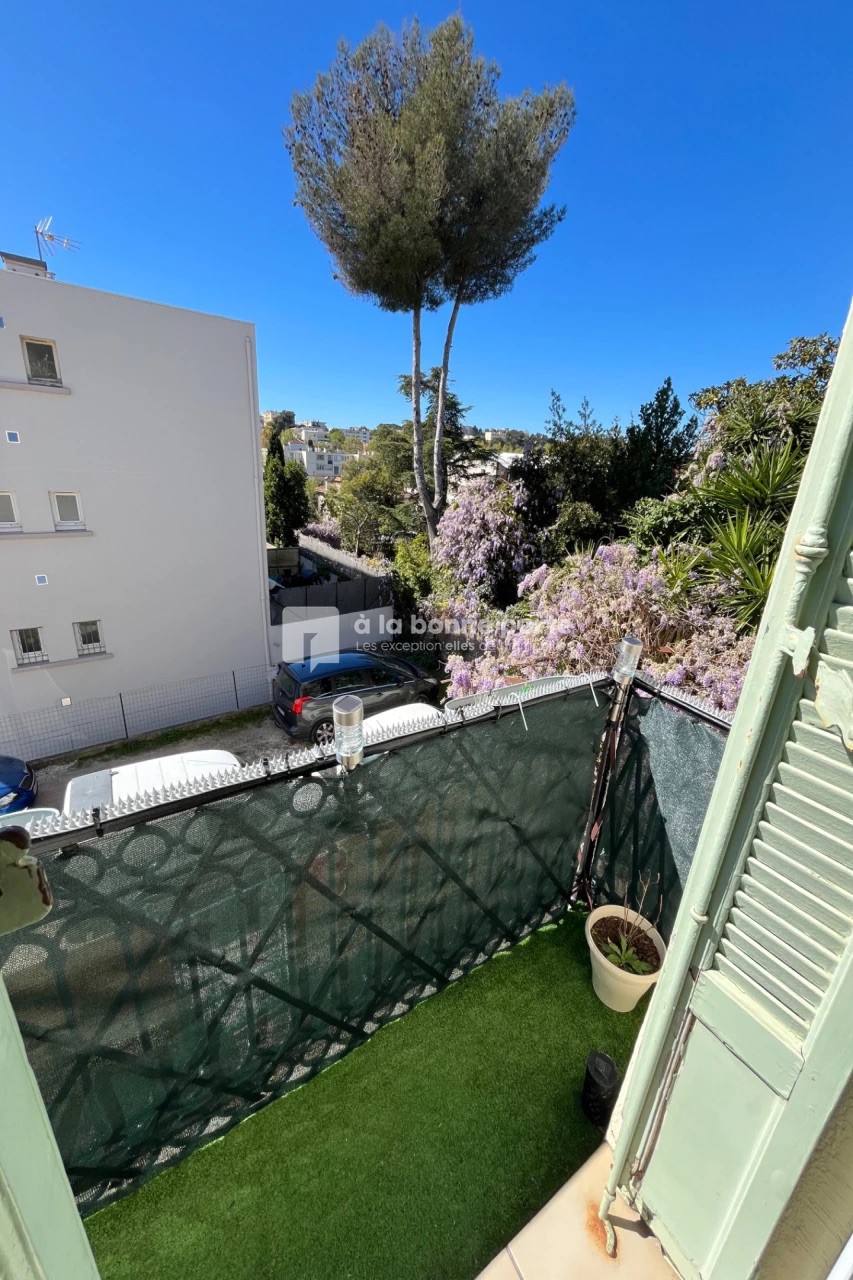Agence immobilière de à la bonne porte