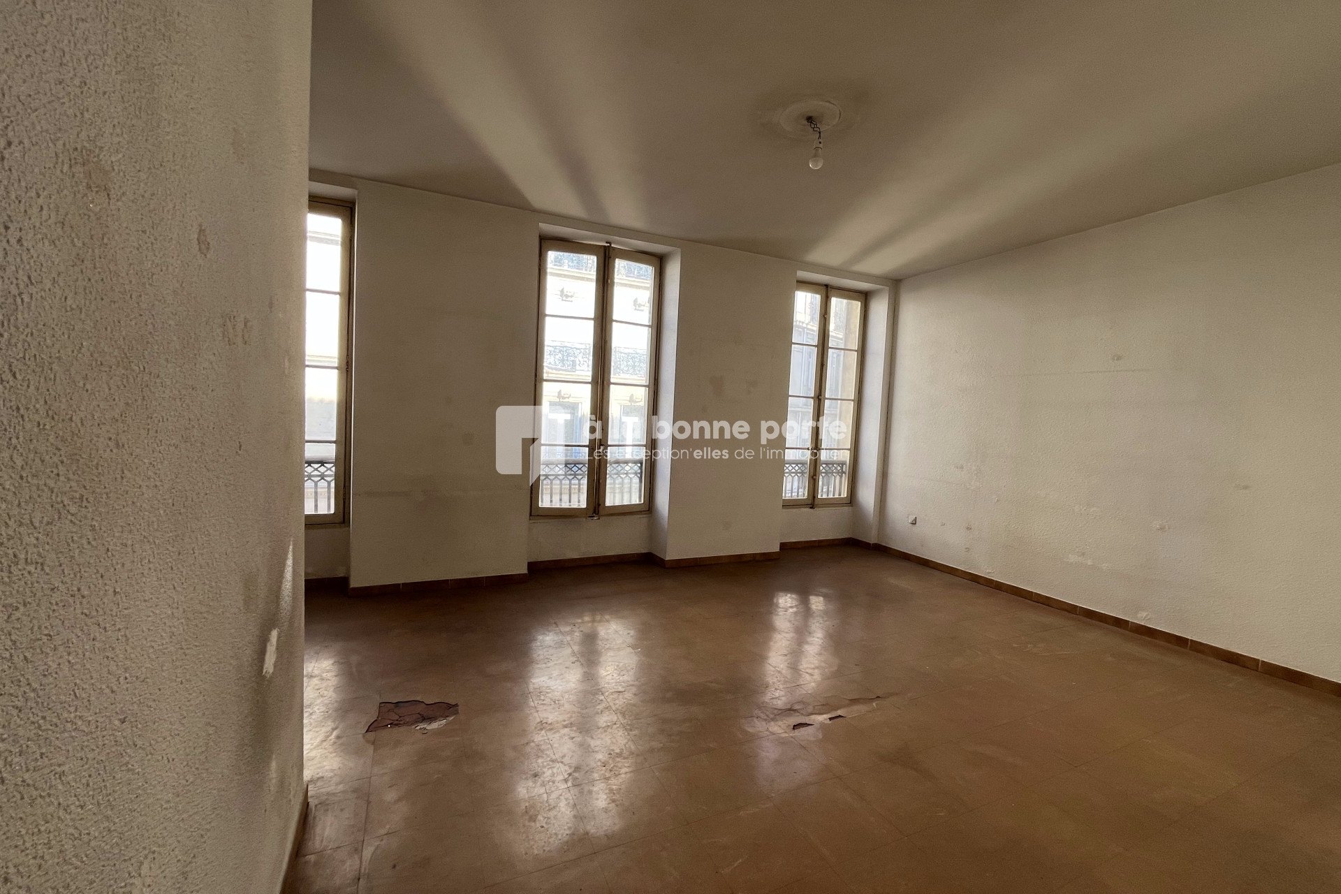 Agence immobilière de à la bonne porte