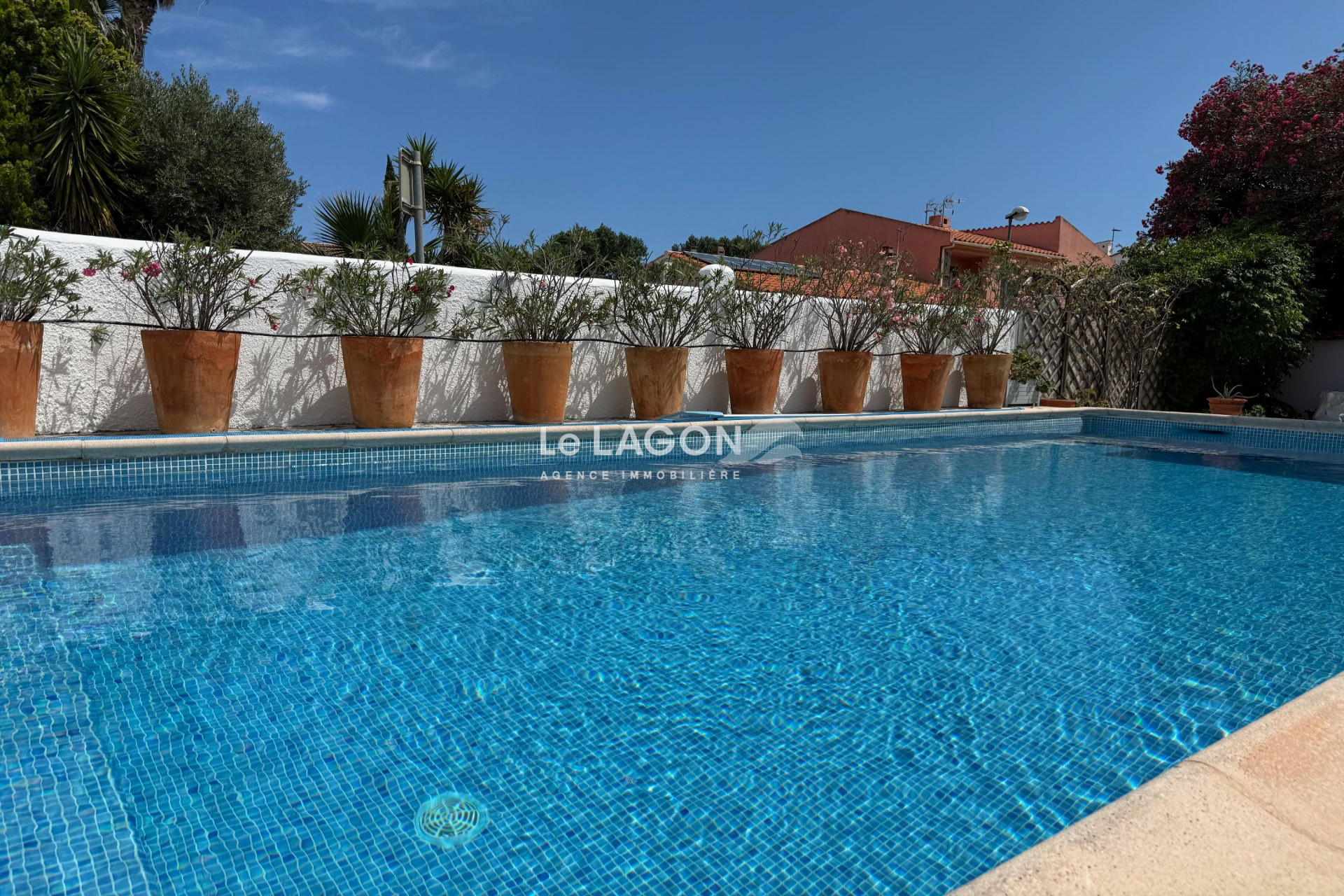 Agence immobilière de LE LAGON IMMOBILIER